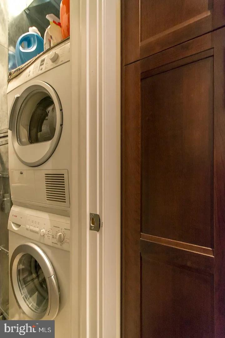 RITTENHOUSE SQUARE - Residential Lease