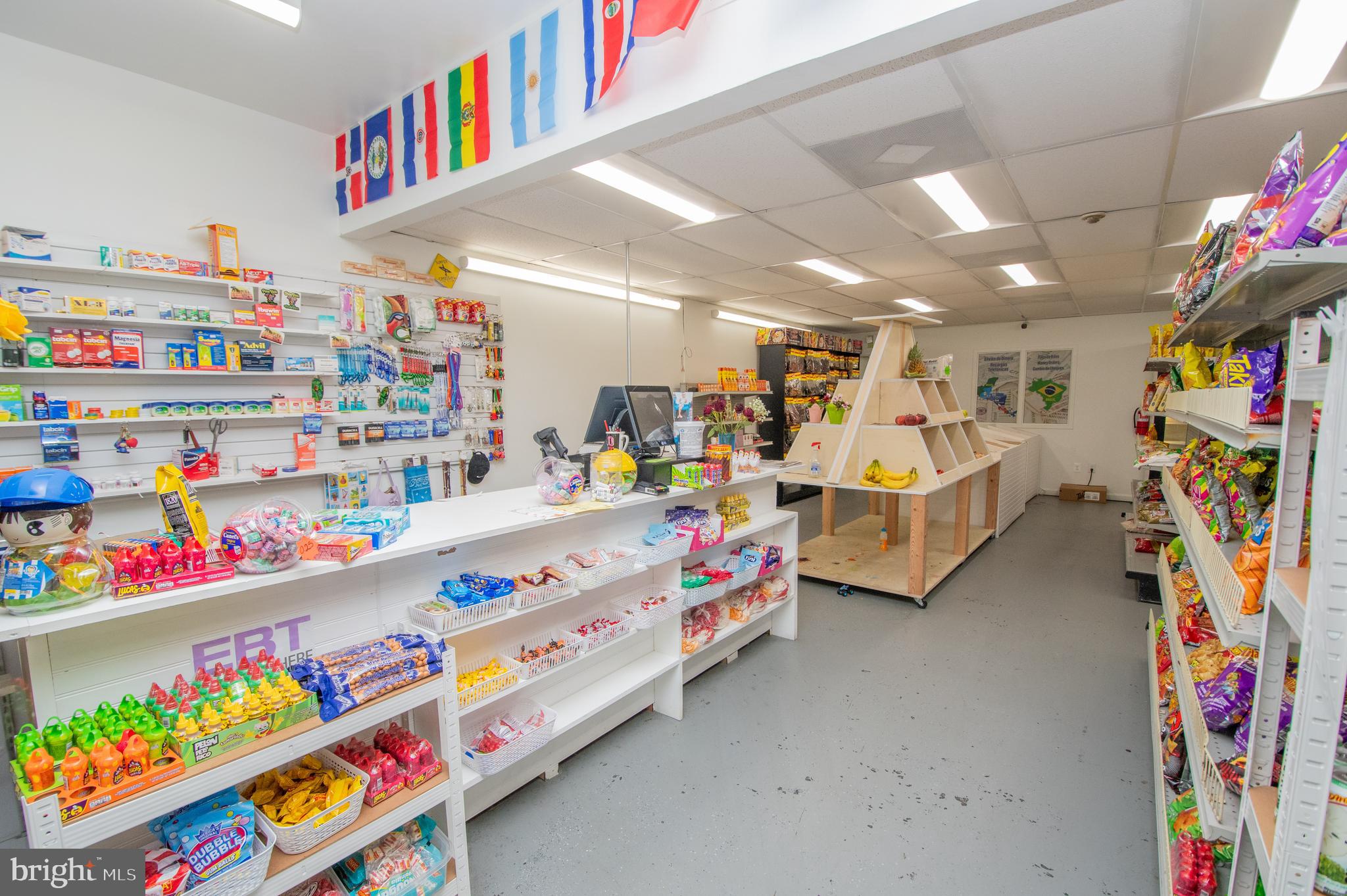 1718 N SALISBURY BOULEVARD