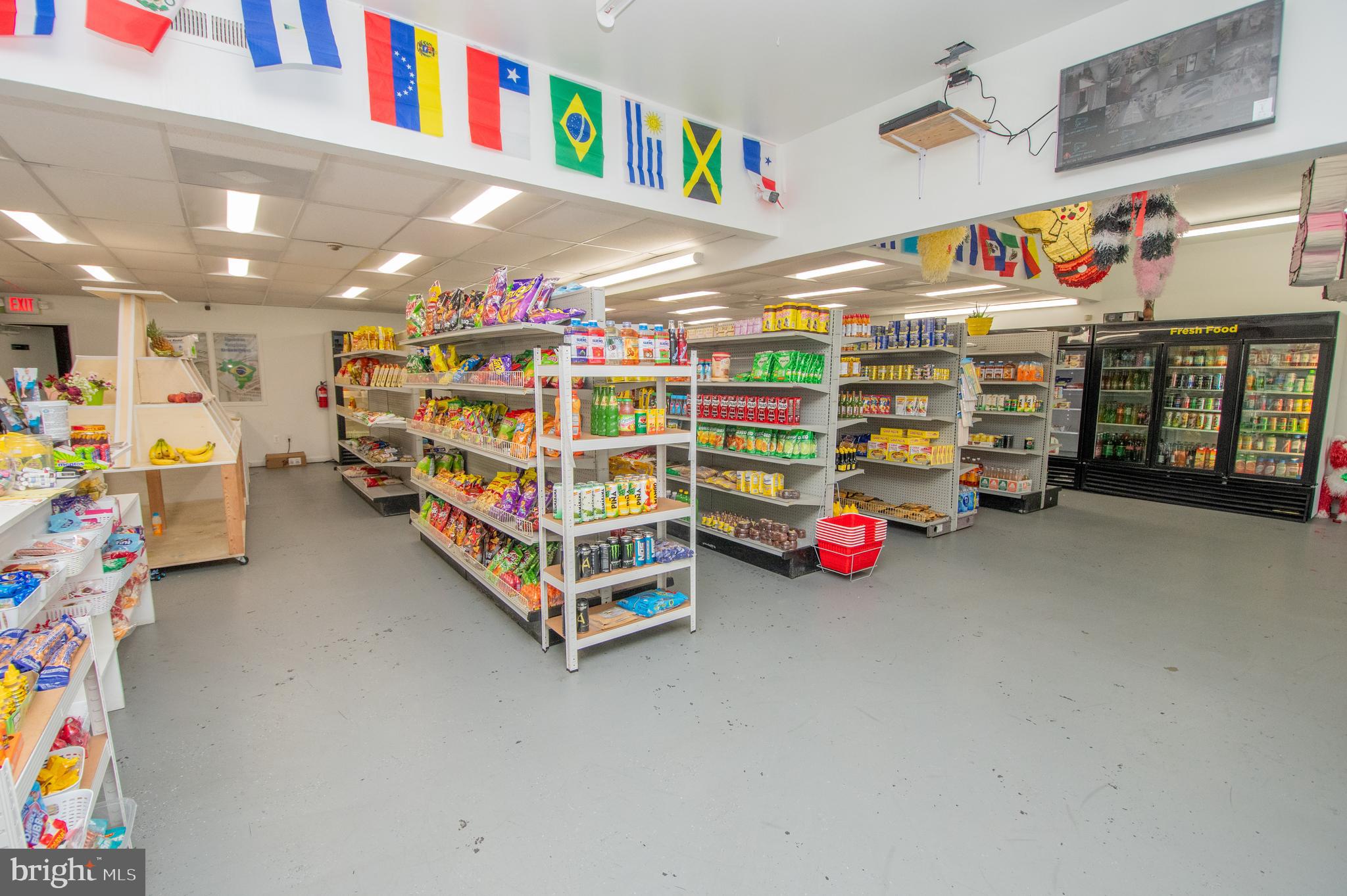 1718 N SALISBURY BOULEVARD