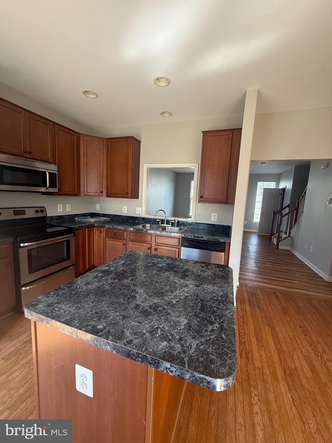 BERKELEY RIDGE - Residential Lease