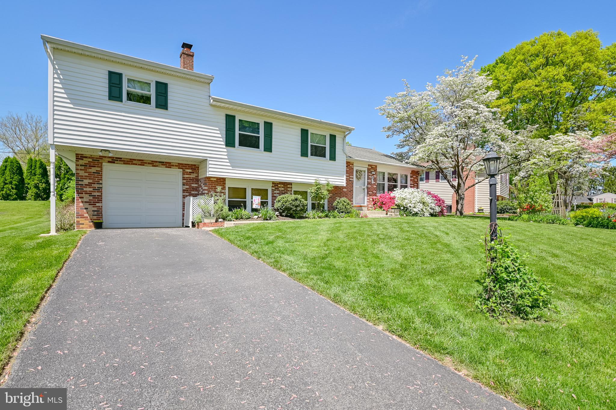 GENTRY HEIGHTS - Residential