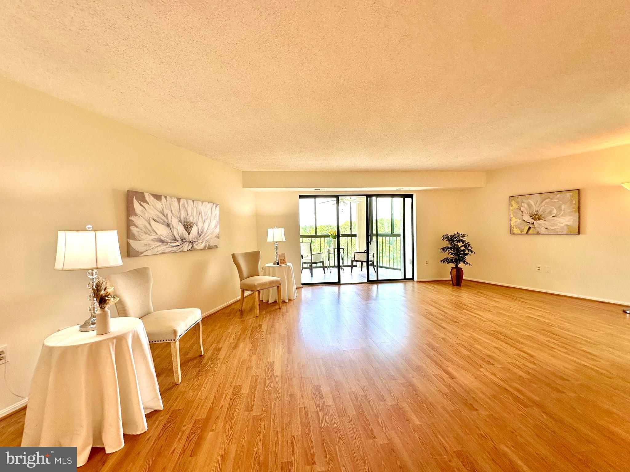 LEISURE WORLD - Residential