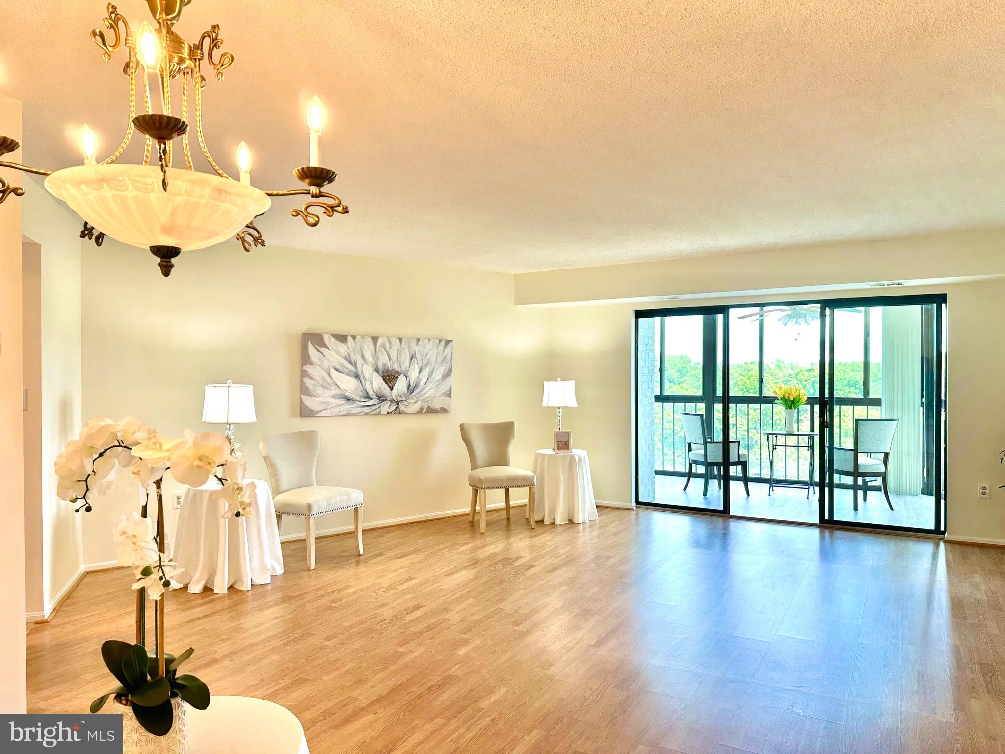 LEISURE WORLD - Residential