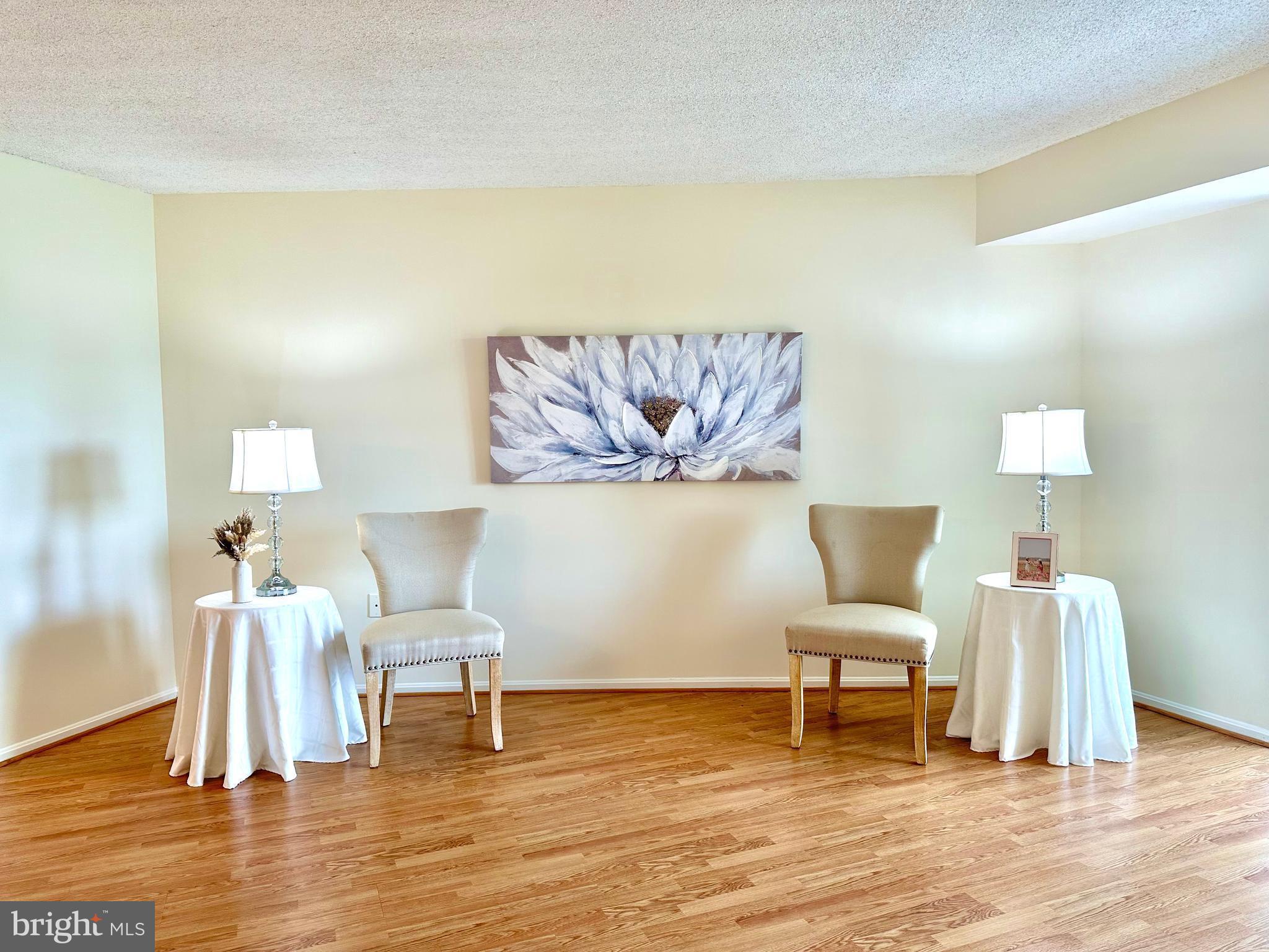 LEISURE WORLD - Residential