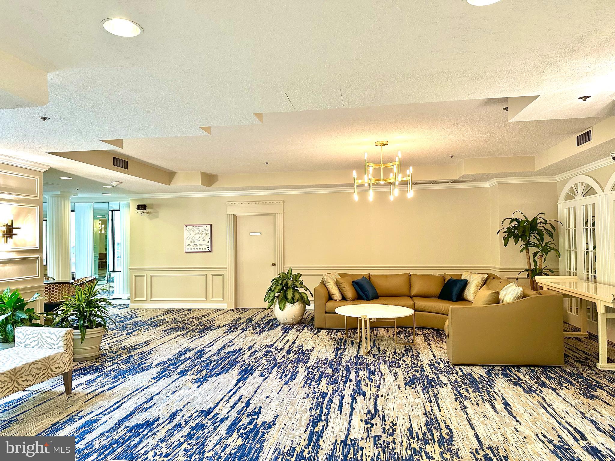 LEISURE WORLD - Residential