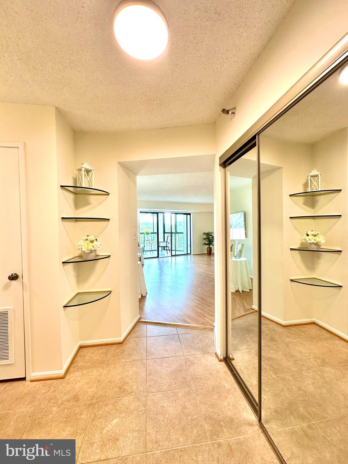 LEISURE WORLD - Residential