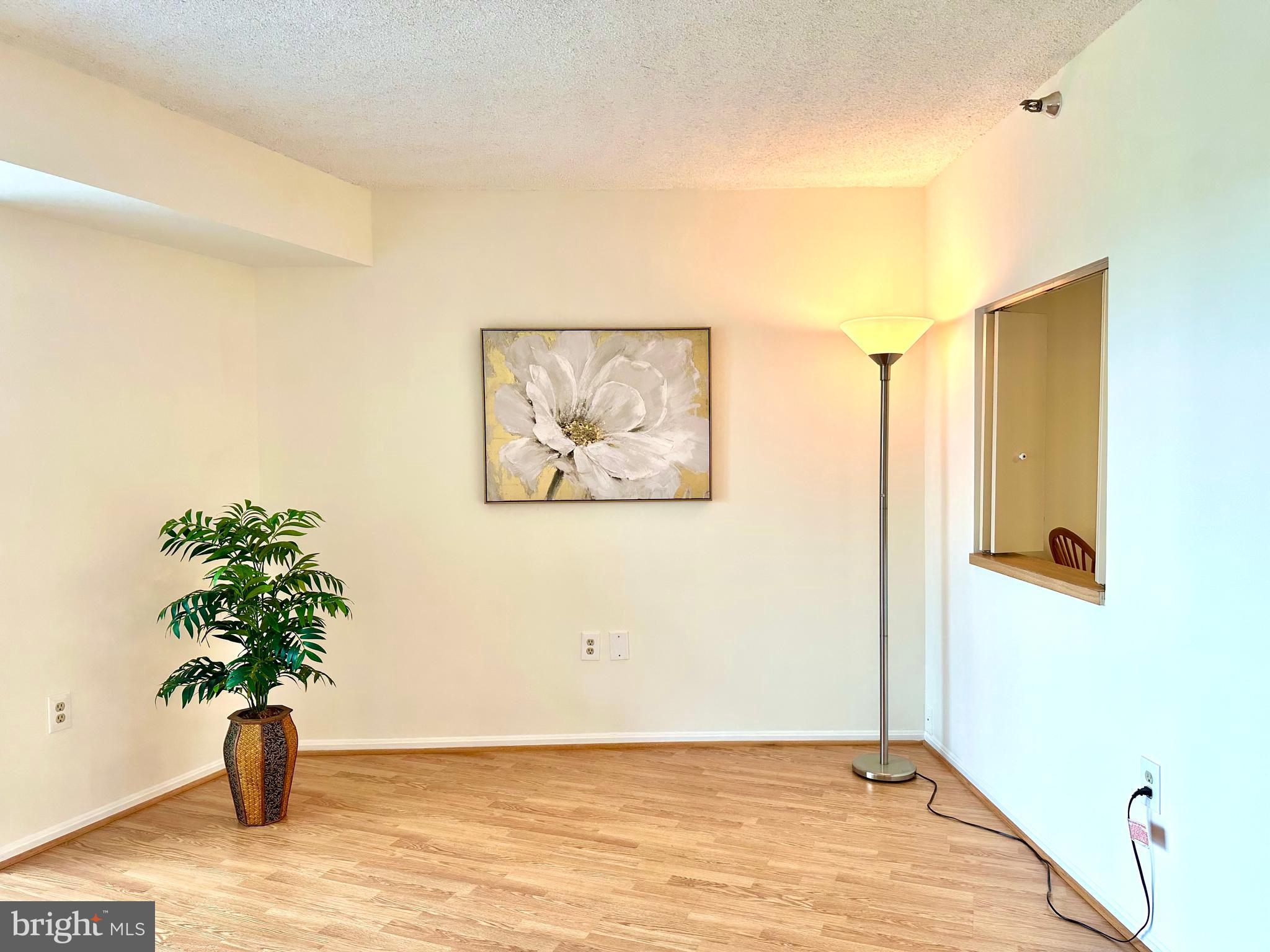 LEISURE WORLD - Residential