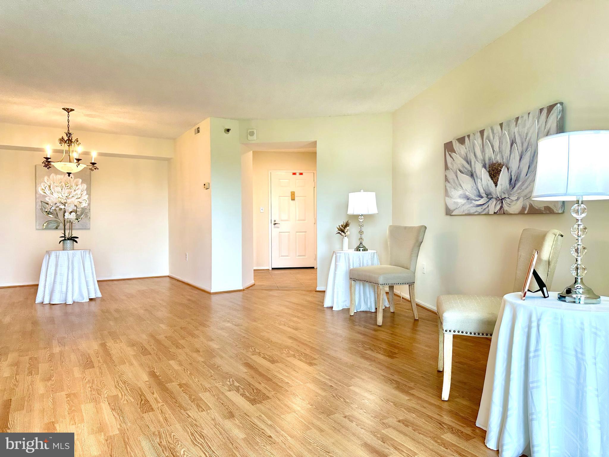 LEISURE WORLD - Residential