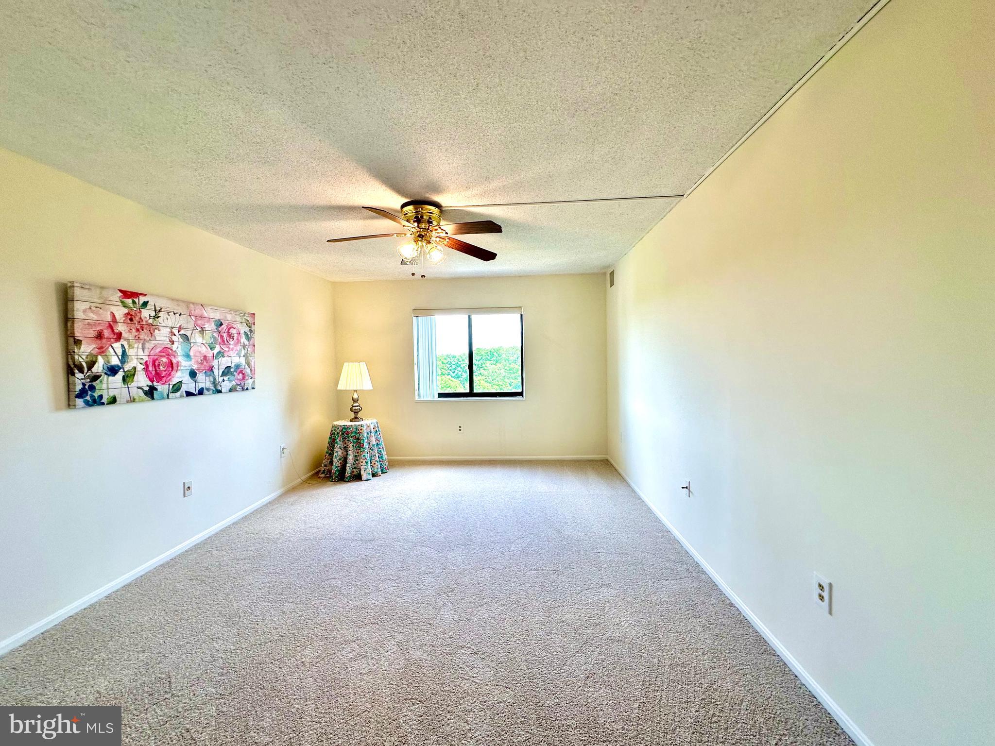 LEISURE WORLD - Residential