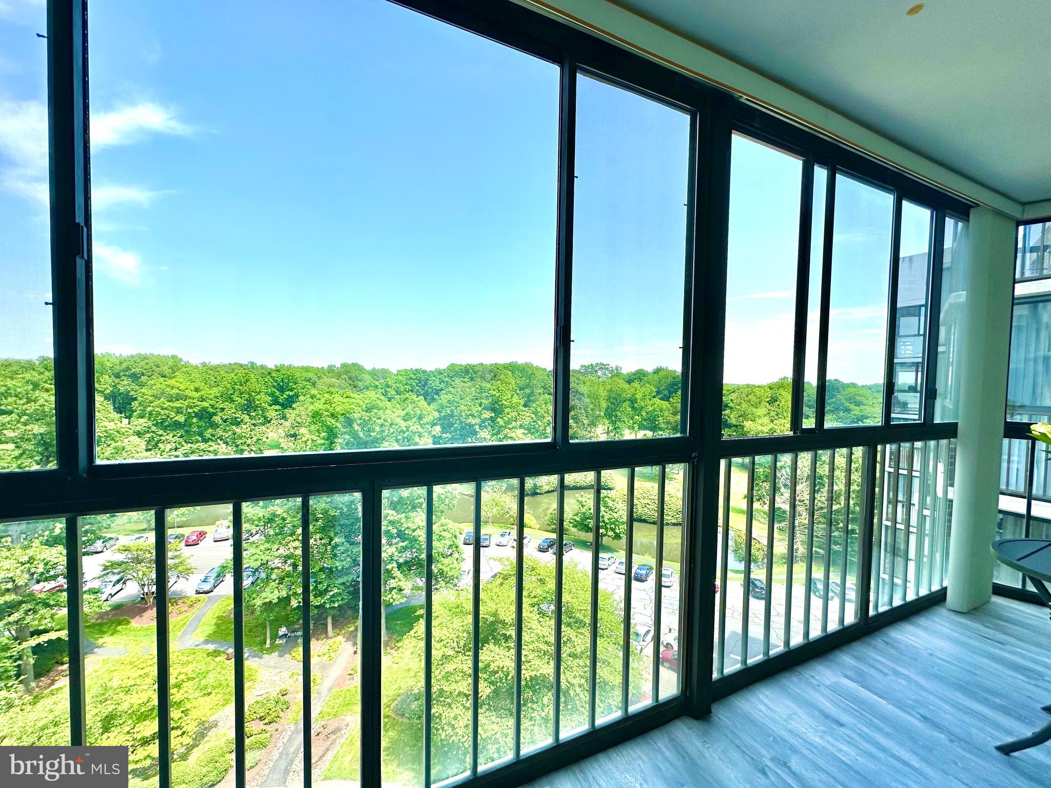 LEISURE WORLD - Residential