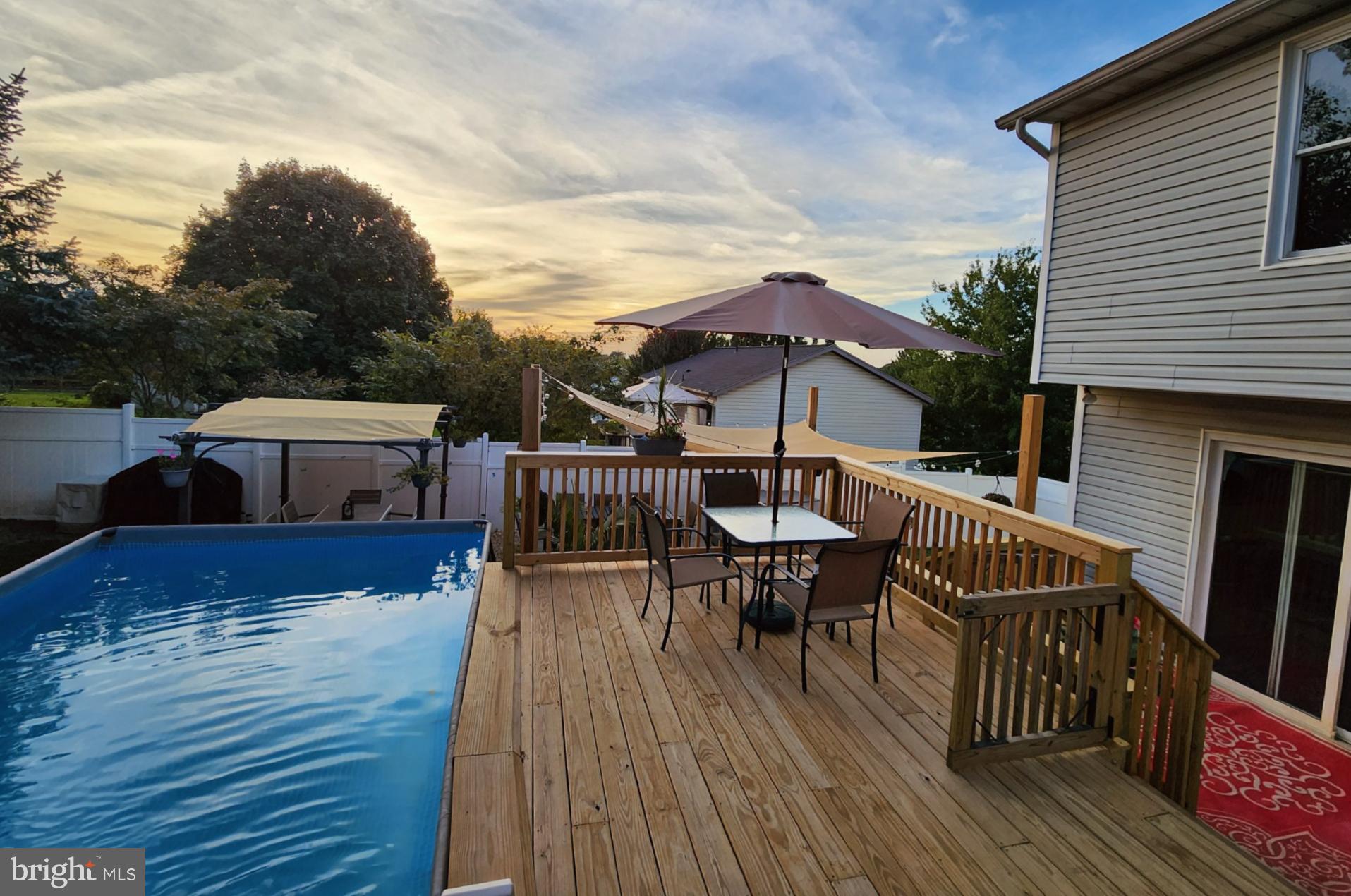 HALL ESTATES - Residential