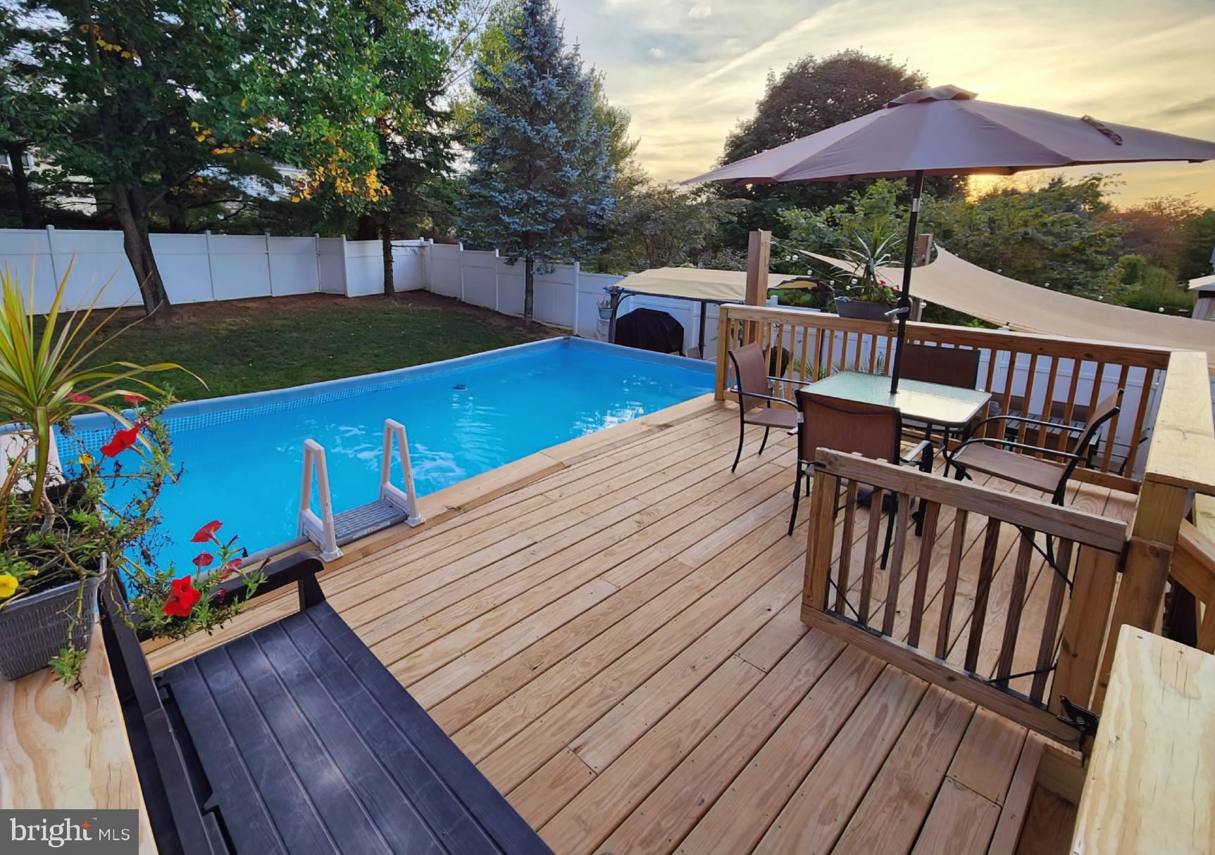 HALL ESTATES - Residential