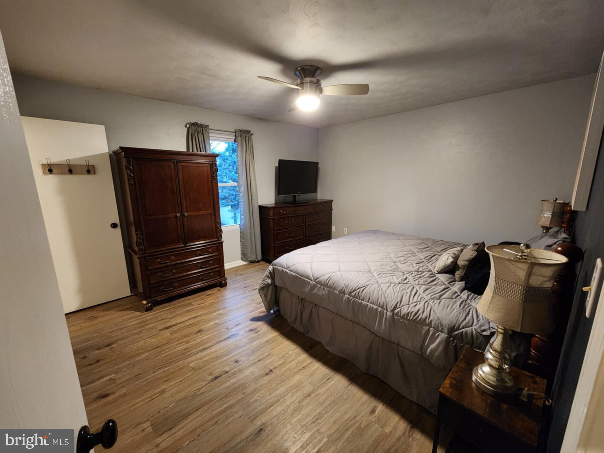 HALL ESTATES - Residential