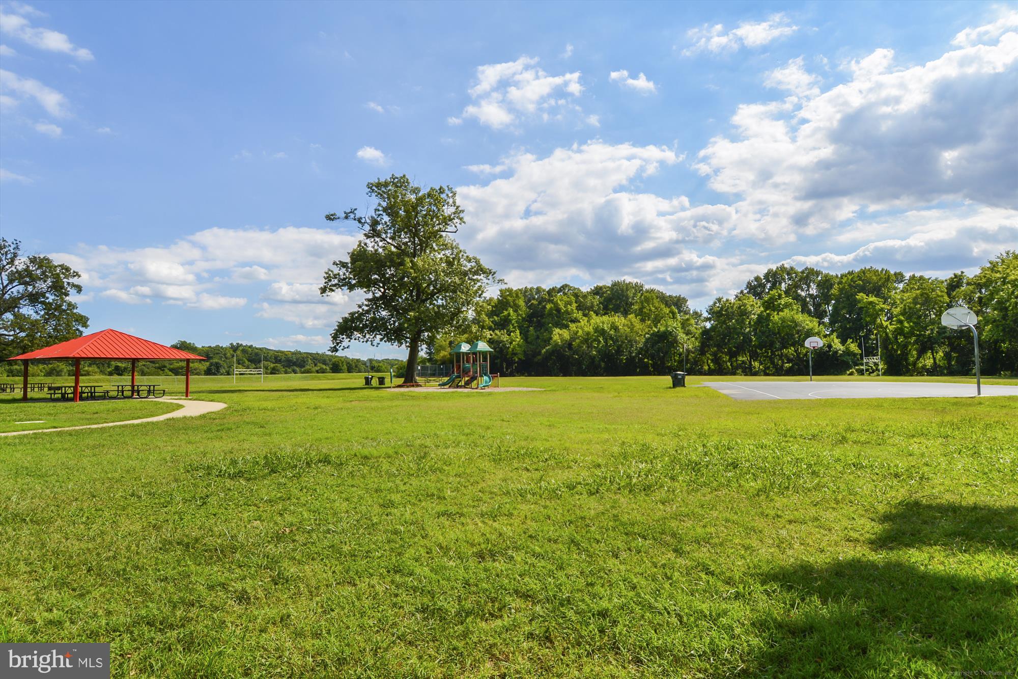 RIVERDALE PARK - Residential