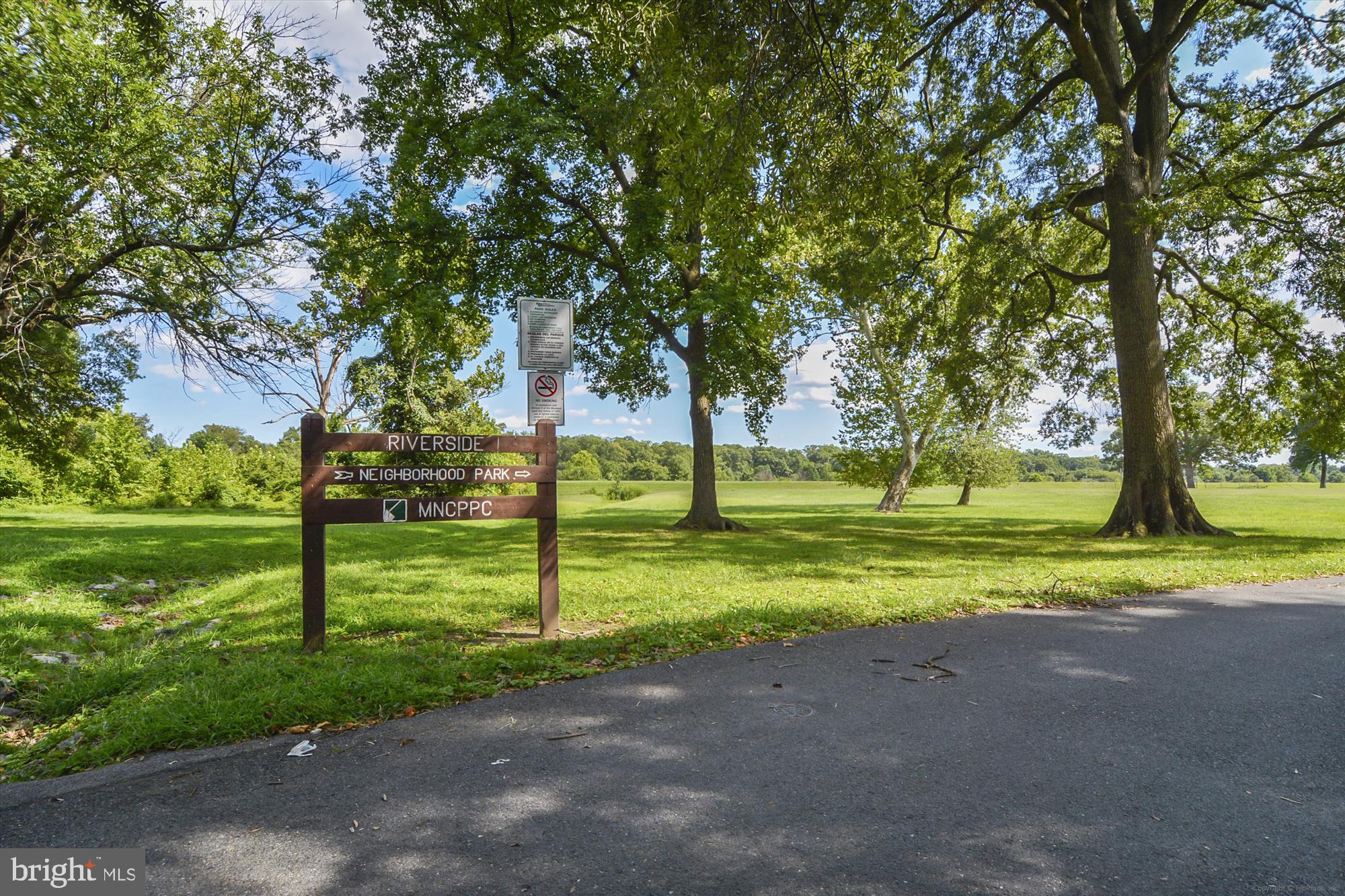 RIVERDALE PARK - Residential