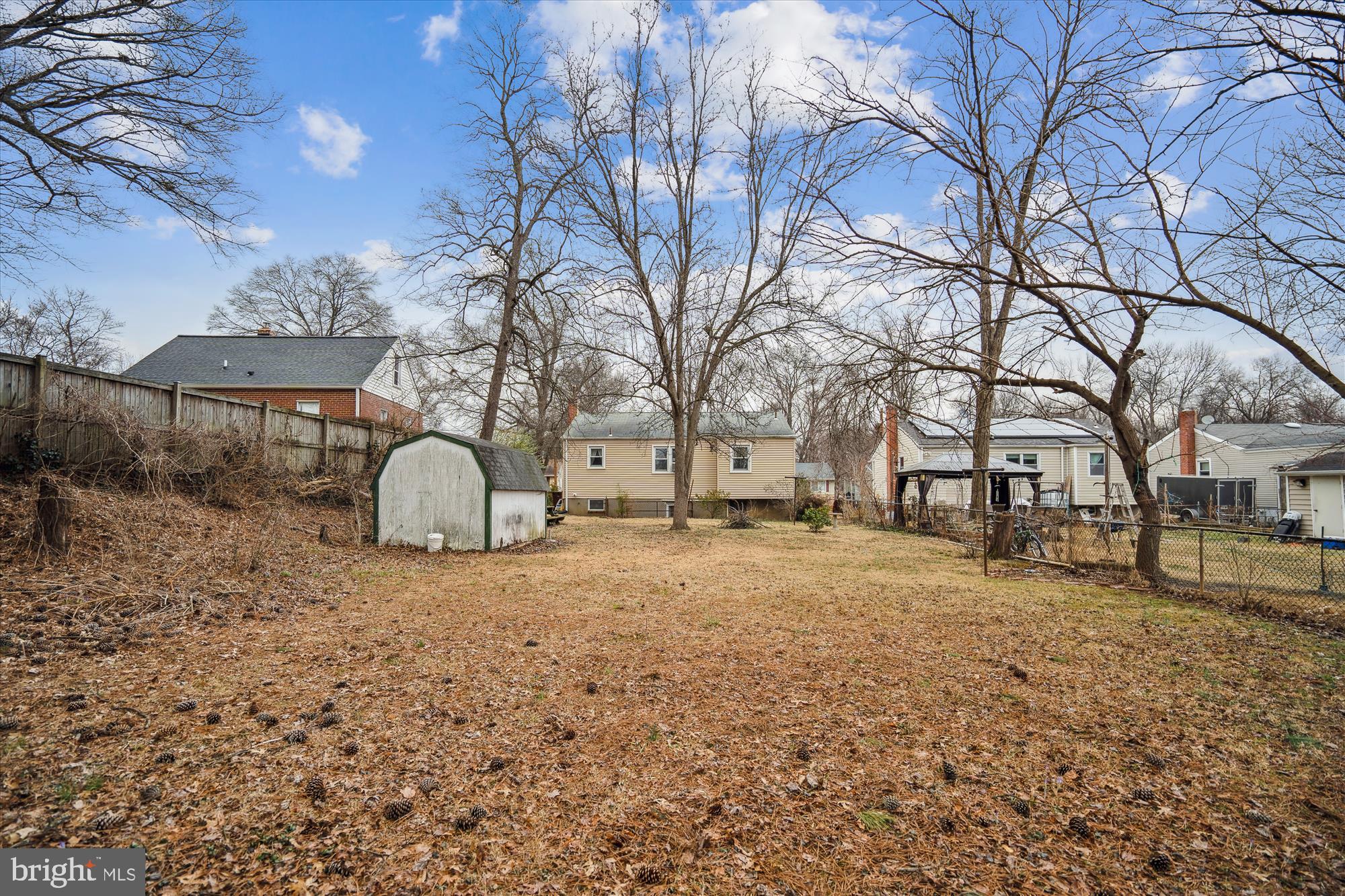 RIVERDALE PARK - Residential