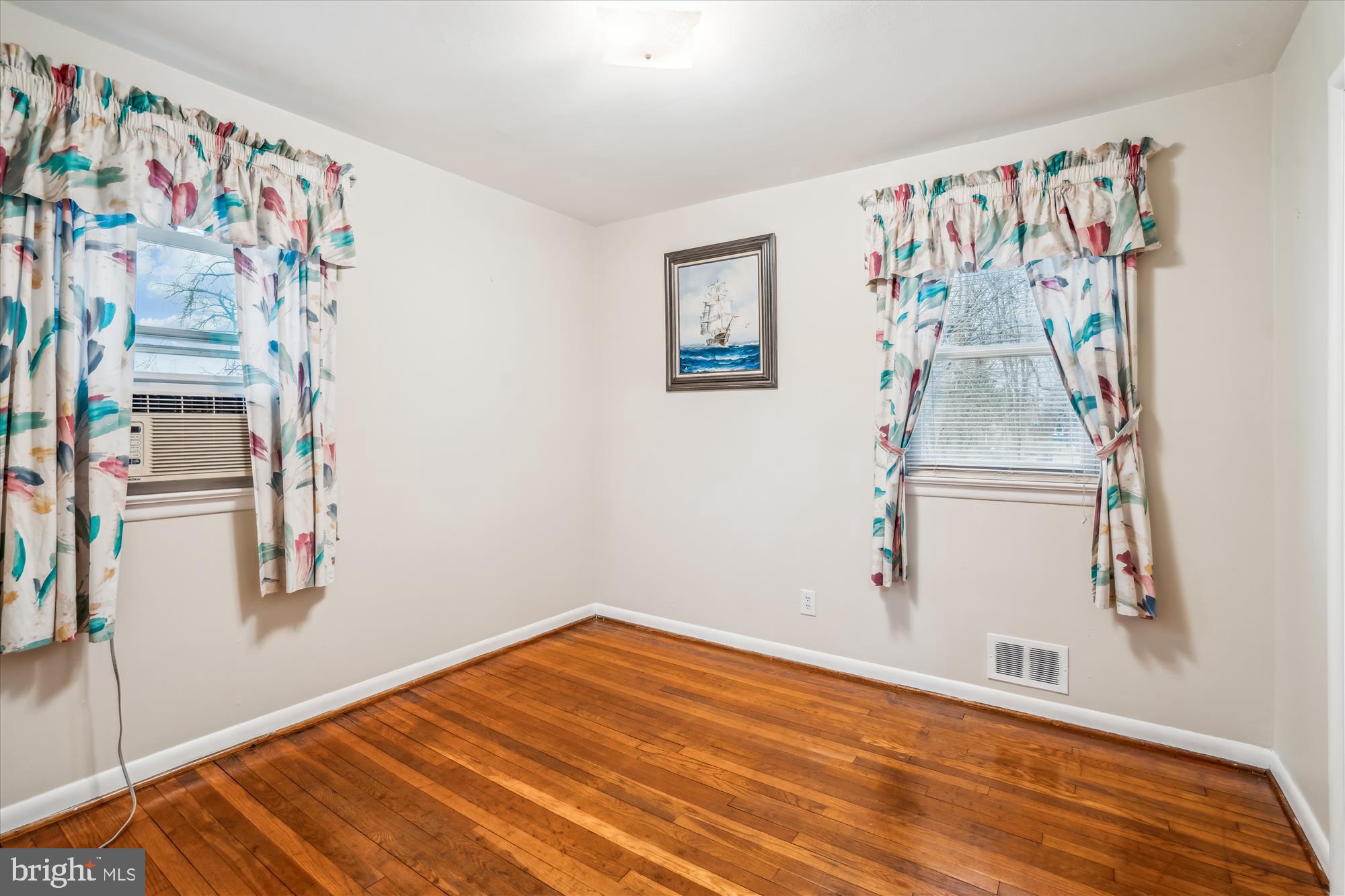 RIVERDALE PARK - Residential