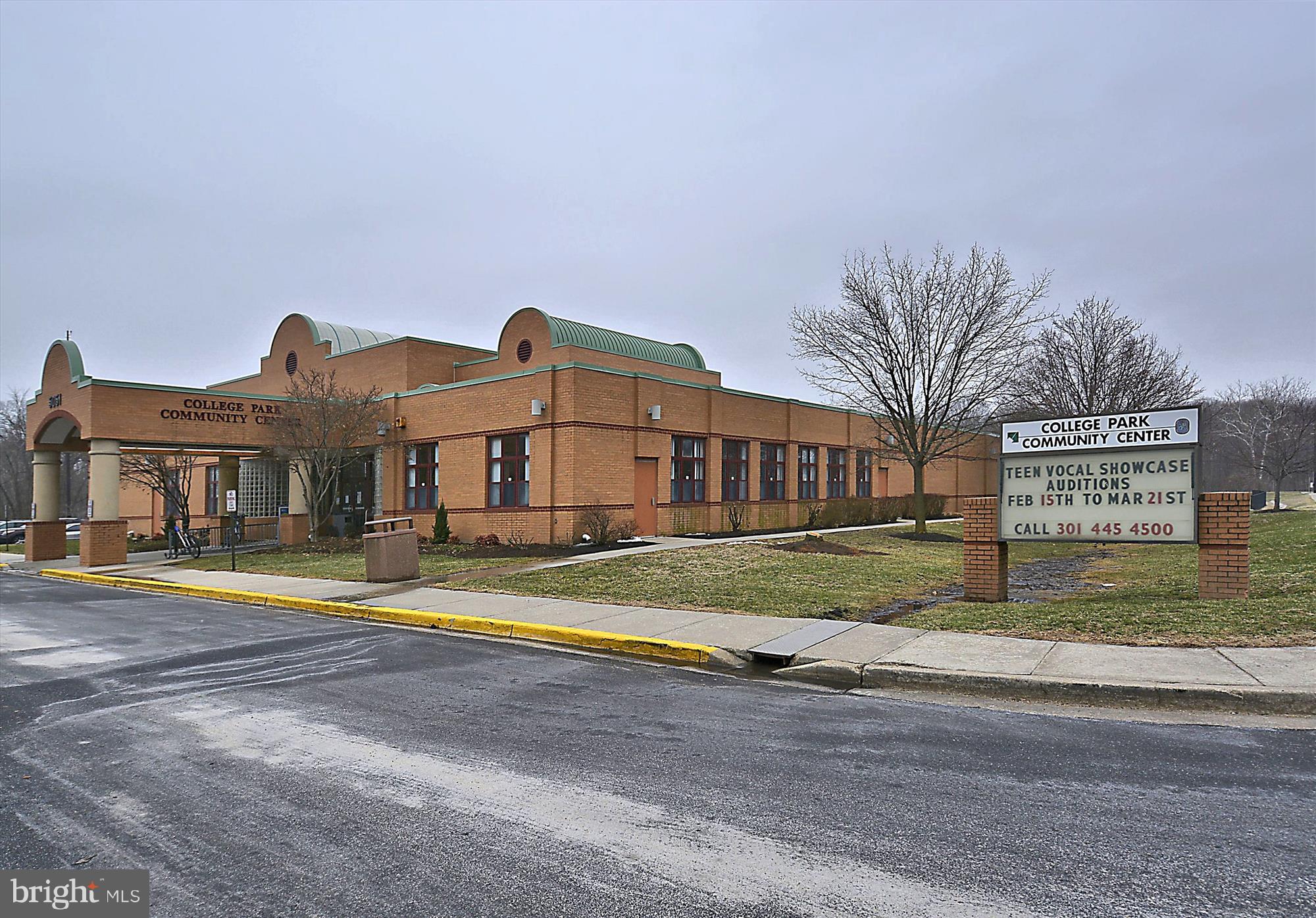 RIVERDALE PARK - Residential