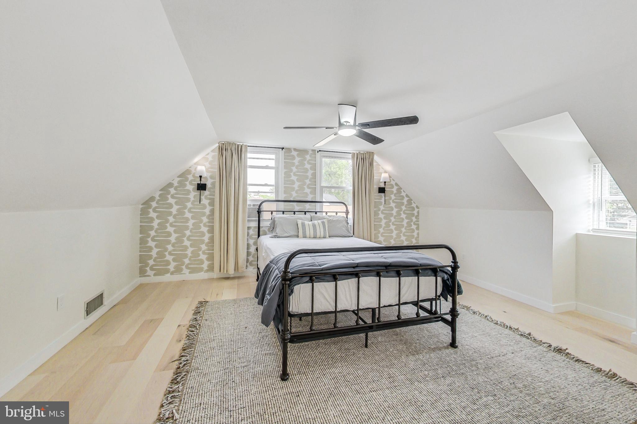 TULIP GROVE - Residential