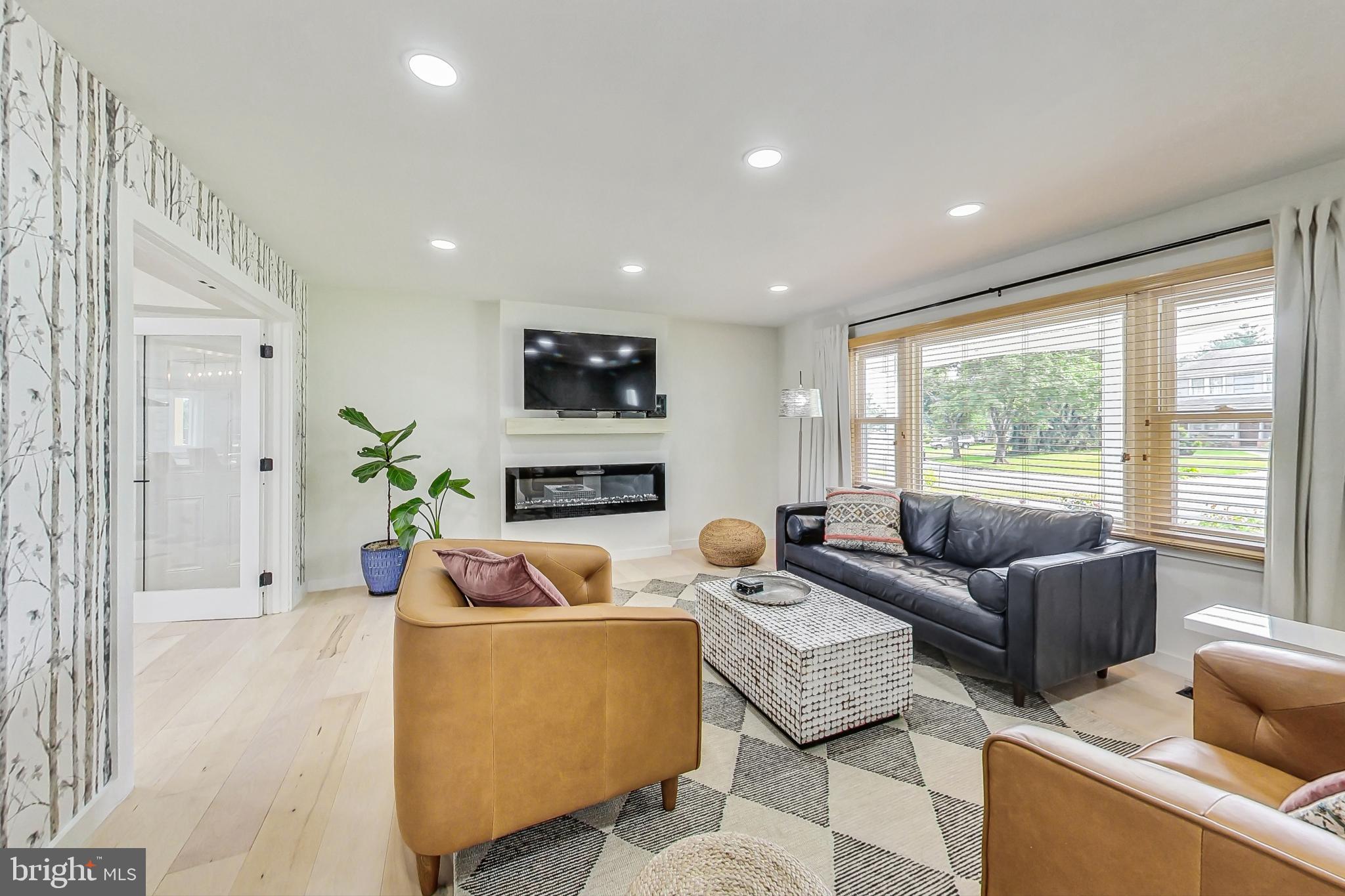 TULIP GROVE - Residential