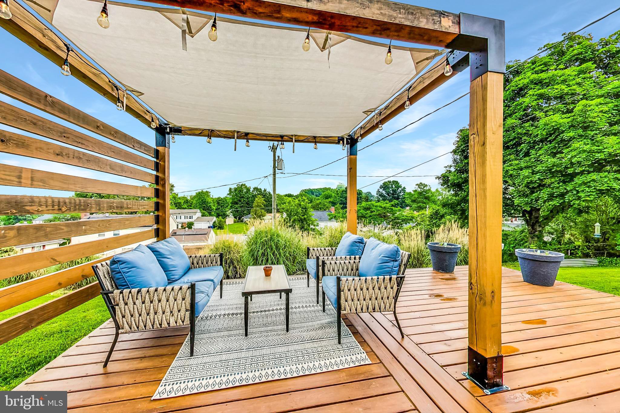 TULIP GROVE - Residential