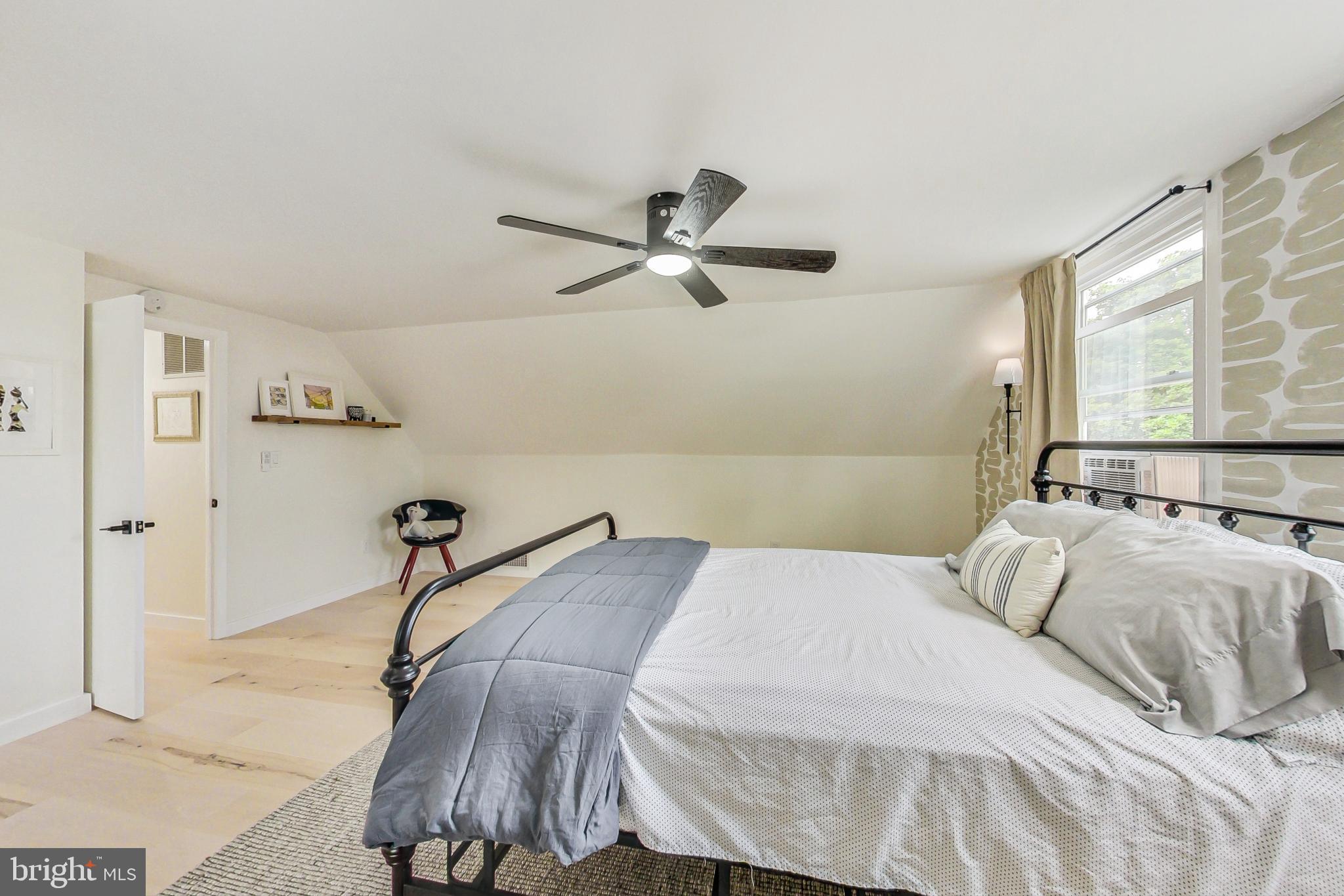 TULIP GROVE - Residential