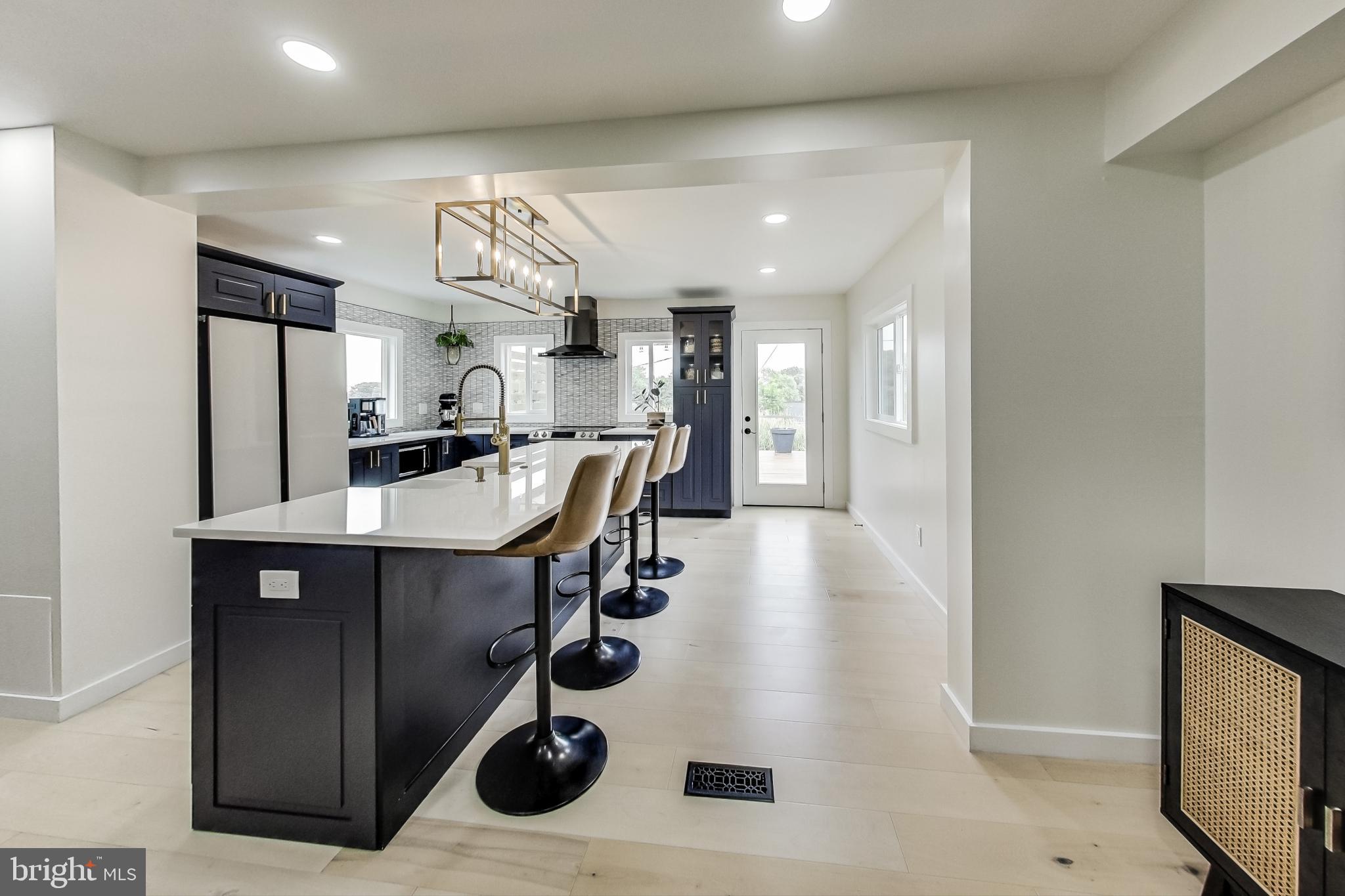 TULIP GROVE - Residential