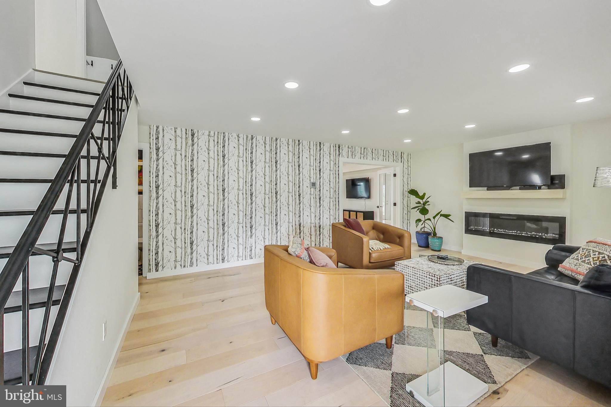 TULIP GROVE - Residential