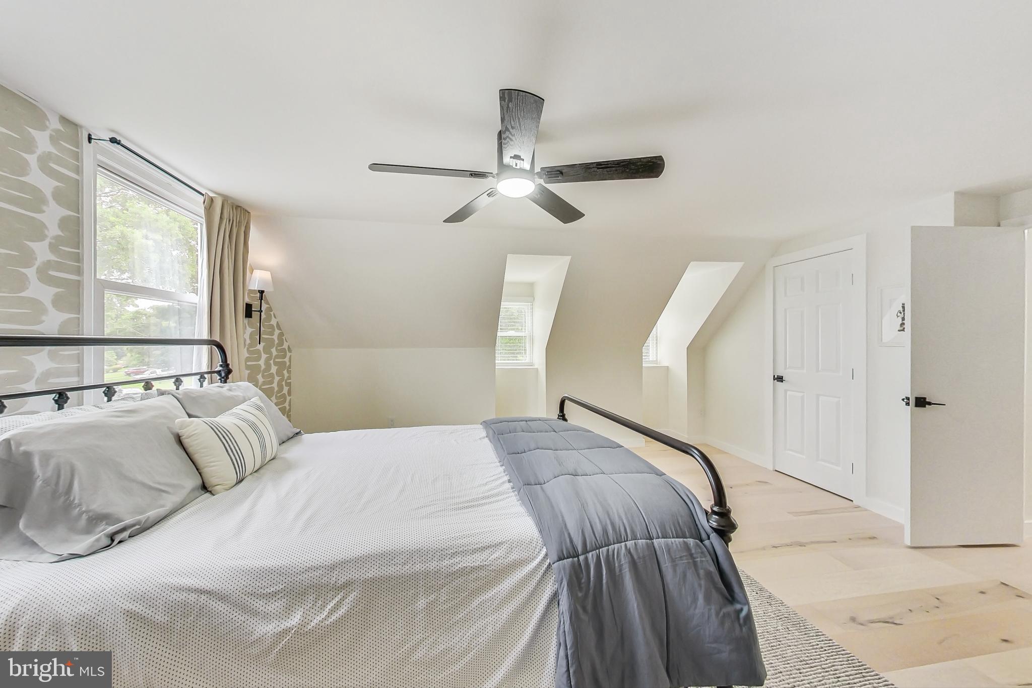 TULIP GROVE - Residential