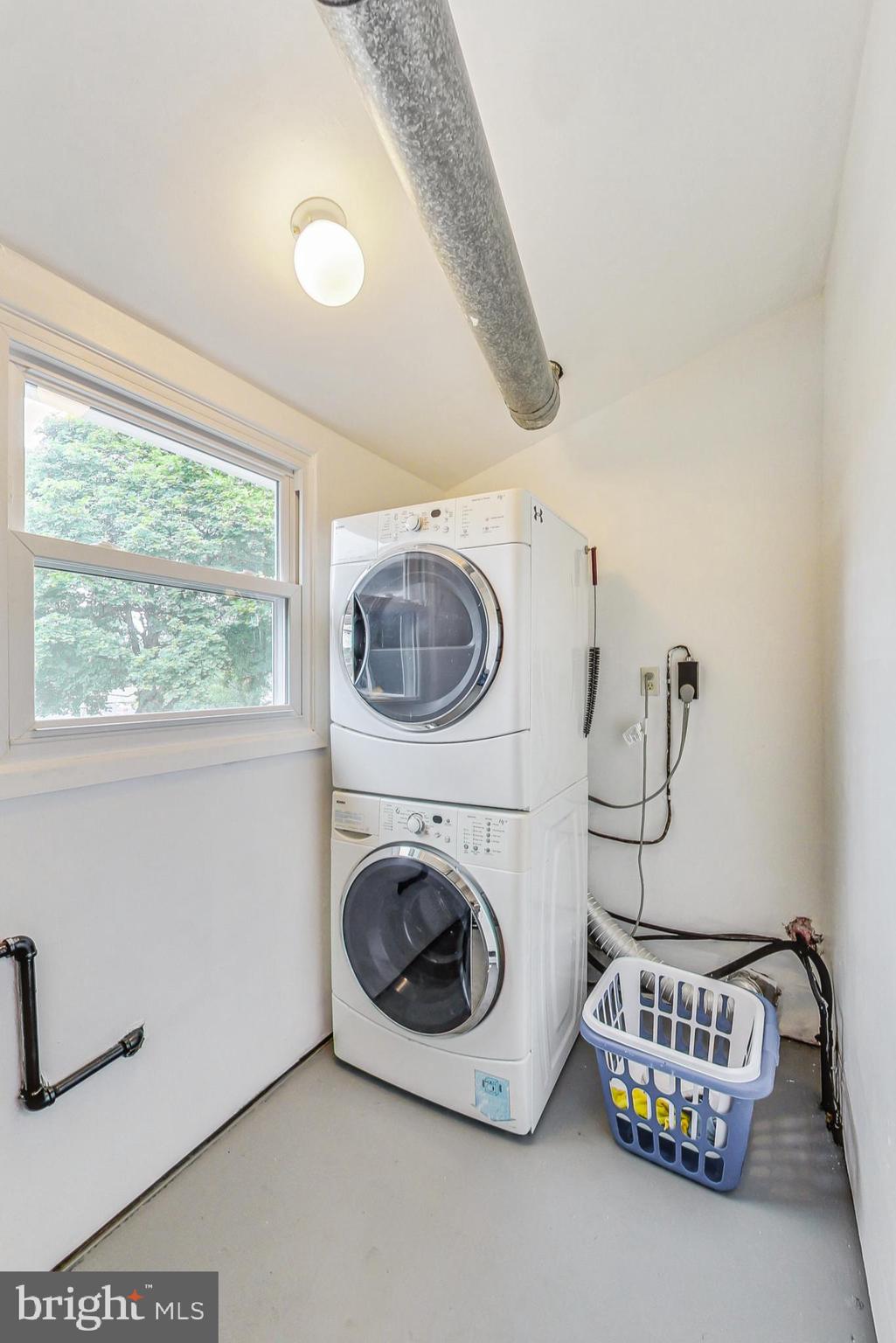 TULIP GROVE - Residential