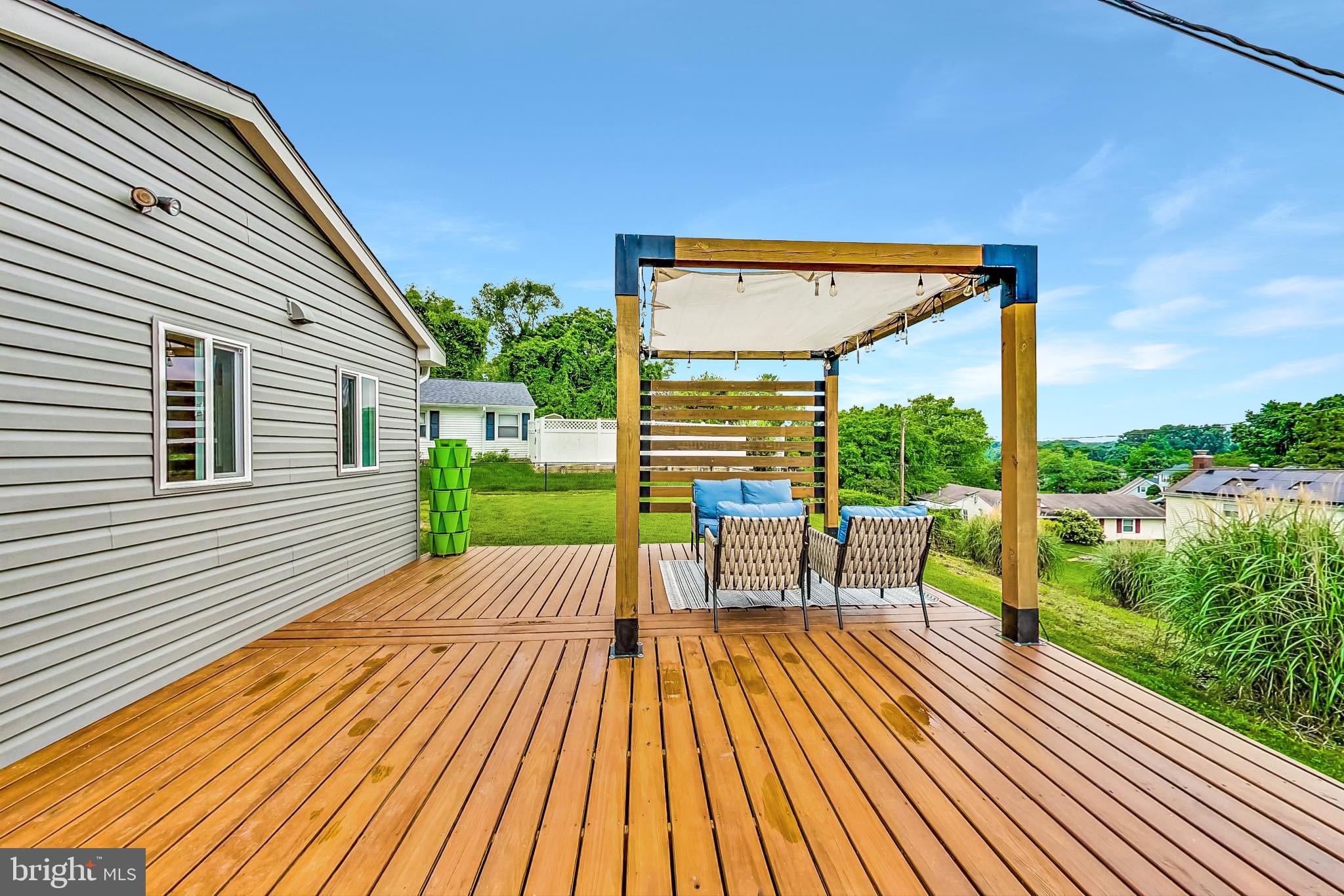 TULIP GROVE - Residential