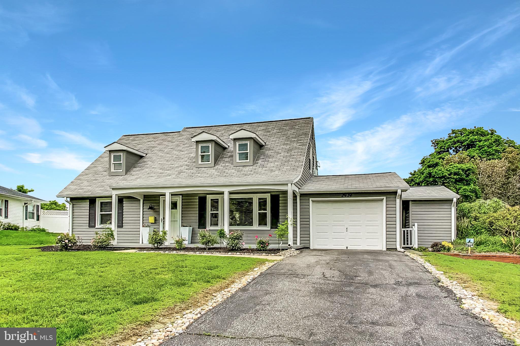 TULIP GROVE - Residential