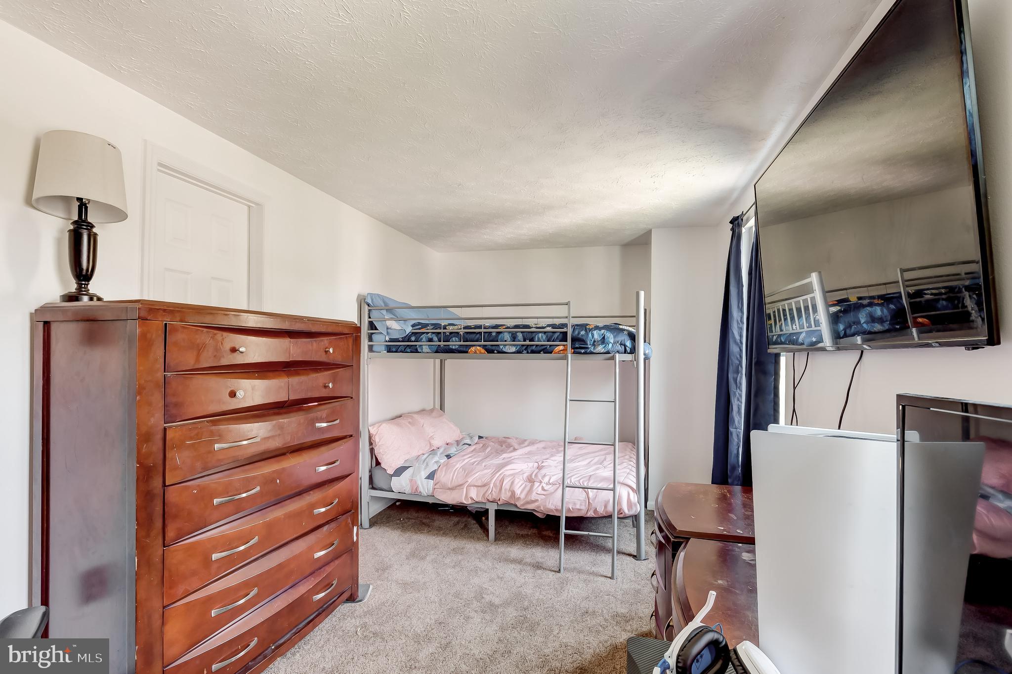 WOODBRIDGE CENTER - Residential