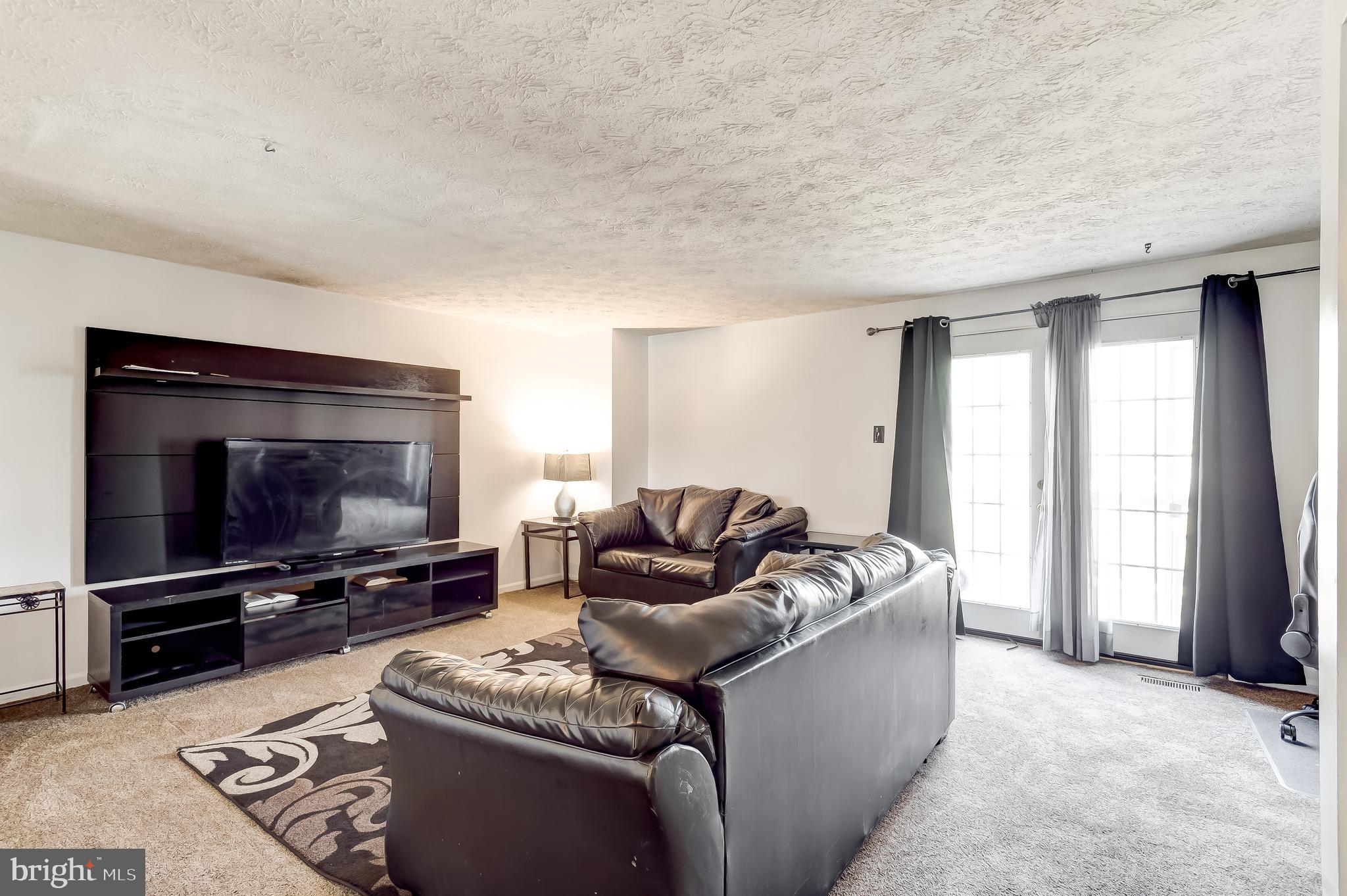 WOODBRIDGE CENTER - Residential