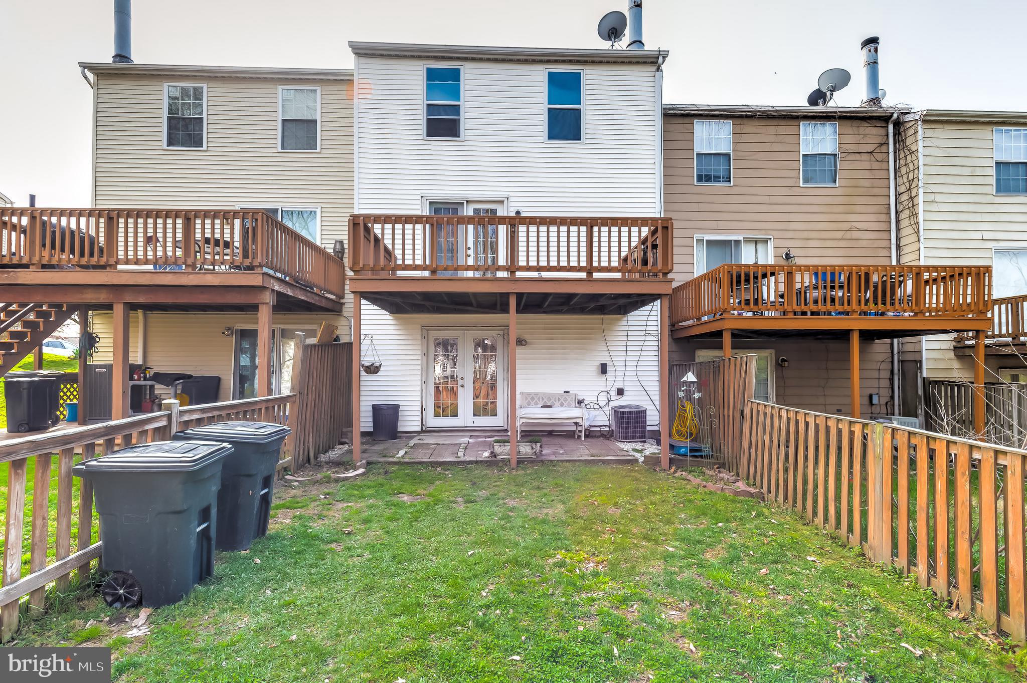 WOODBRIDGE CENTER - Residential