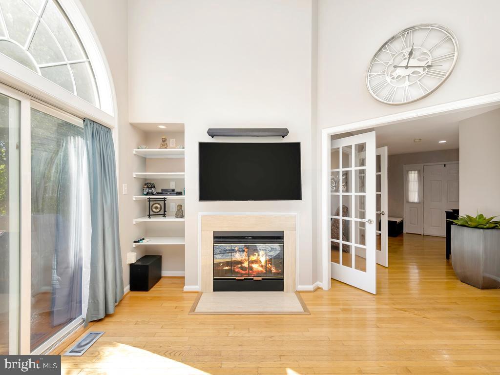 KINGSTOWNE - Residential