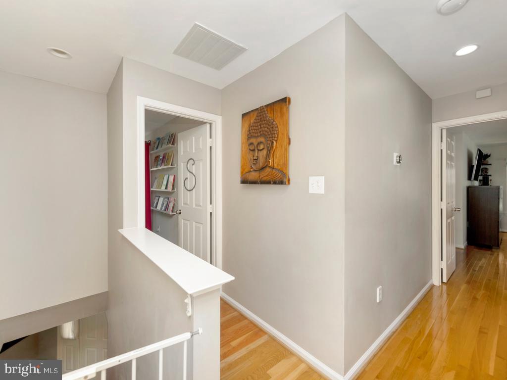 KINGSTOWNE - Residential