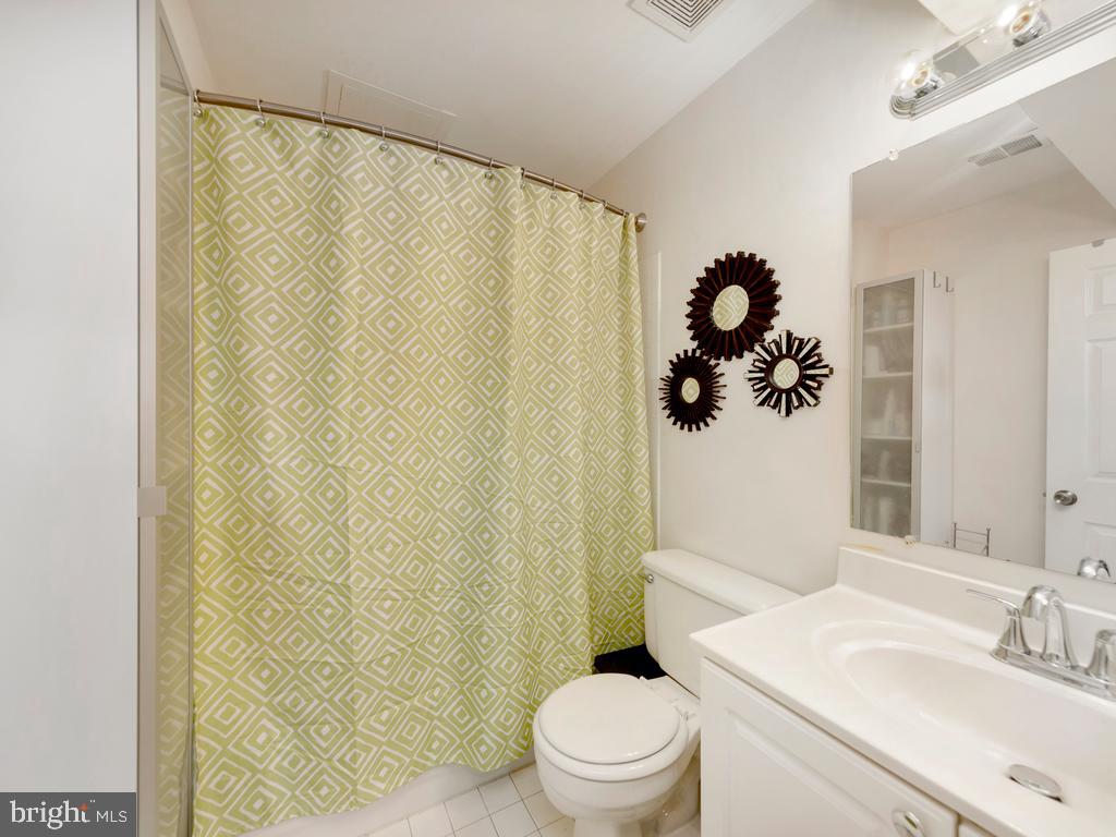 KINGSTOWNE - Residential