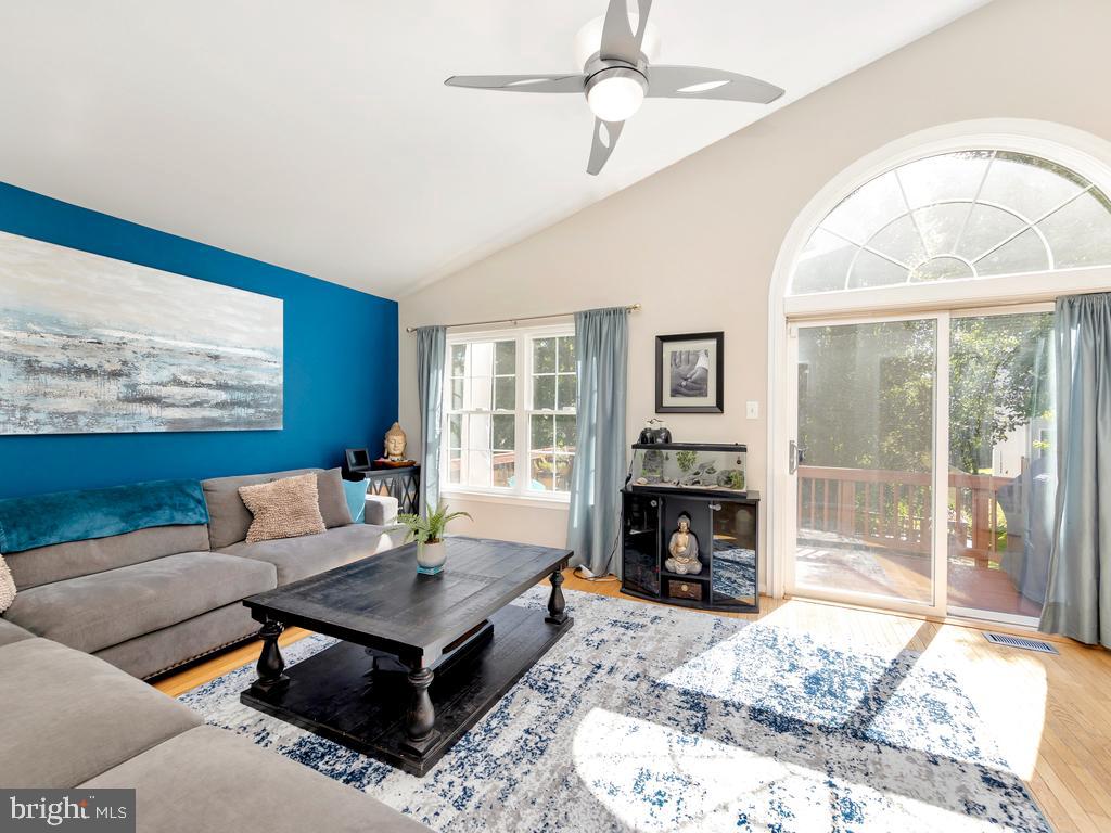 KINGSTOWNE - Residential