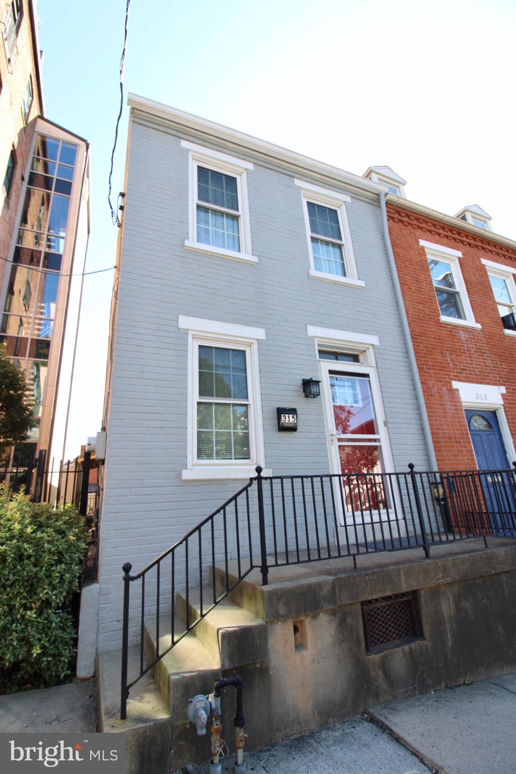 315 N MULBERRY