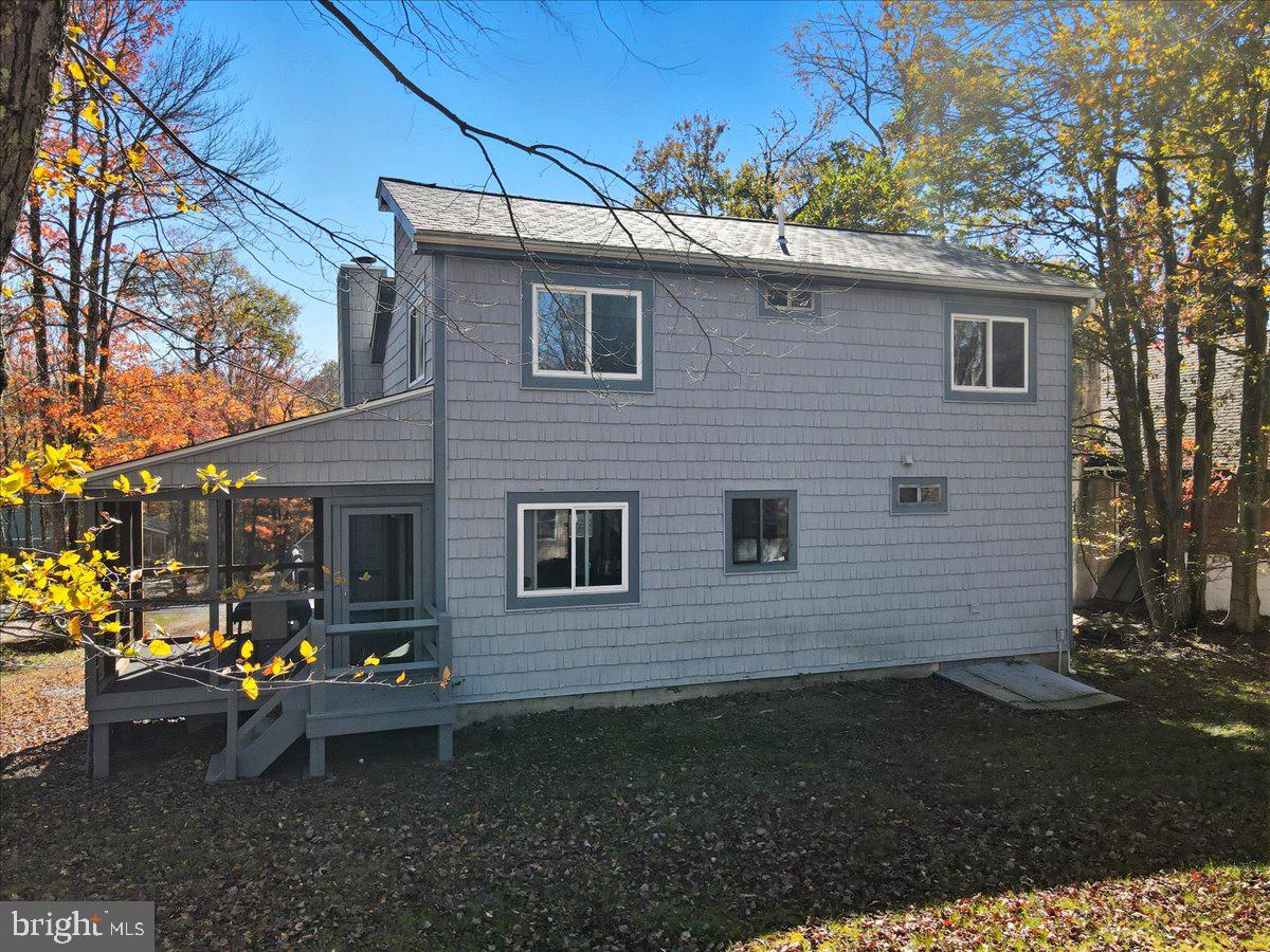 ARROWHEAD LAKE - Residential