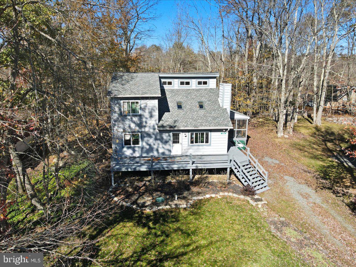 ARROWHEAD LAKE - Residential