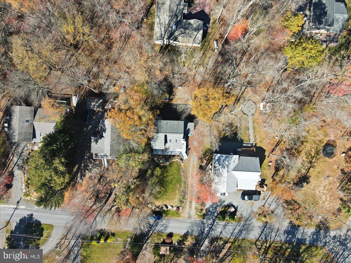 ARROWHEAD LAKE - Residential