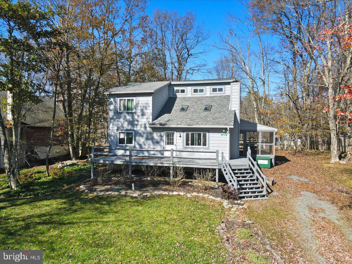 ARROWHEAD LAKE - Residential