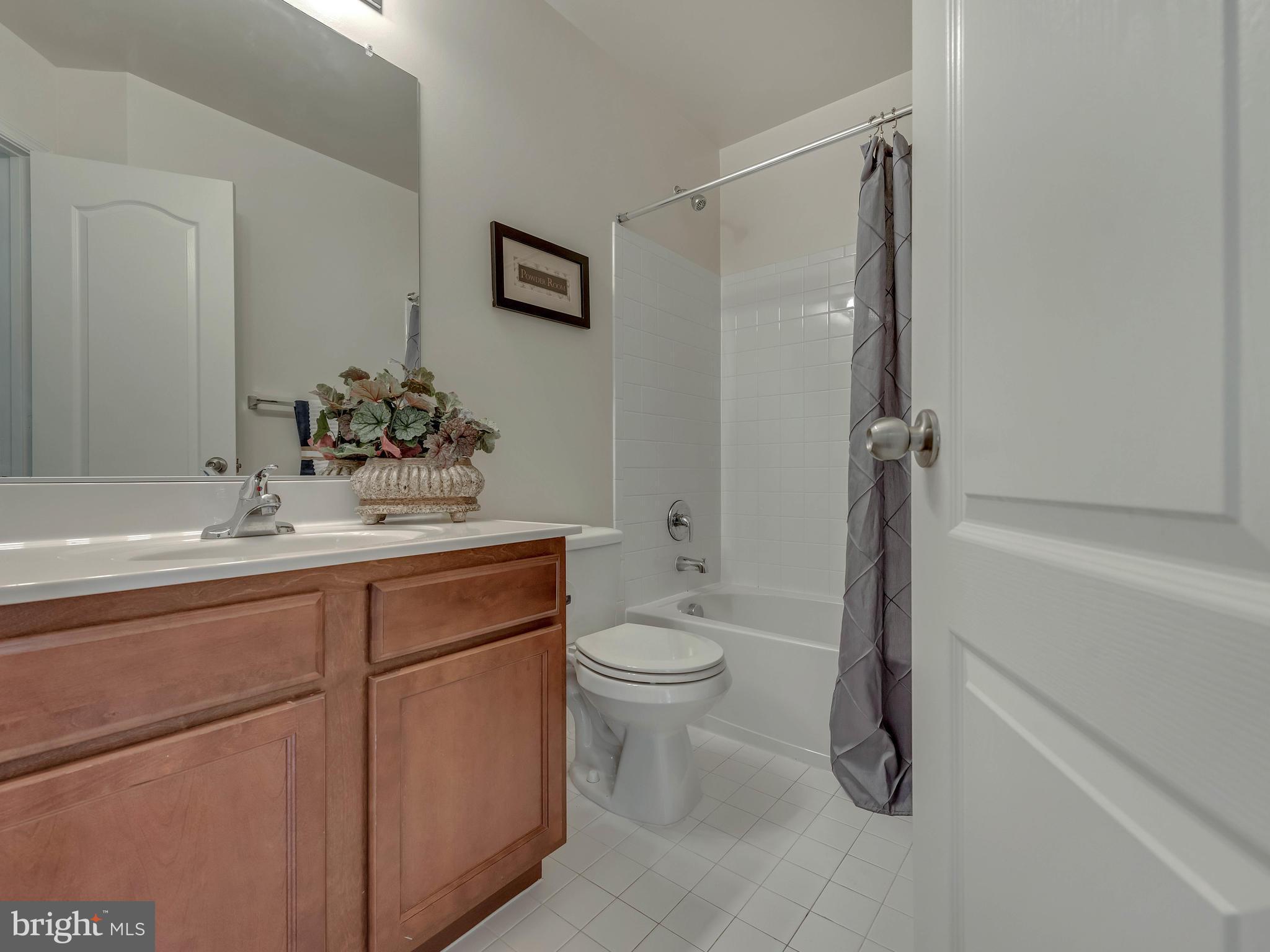 THE CRESCENT AT CHERRY LANE - Residential