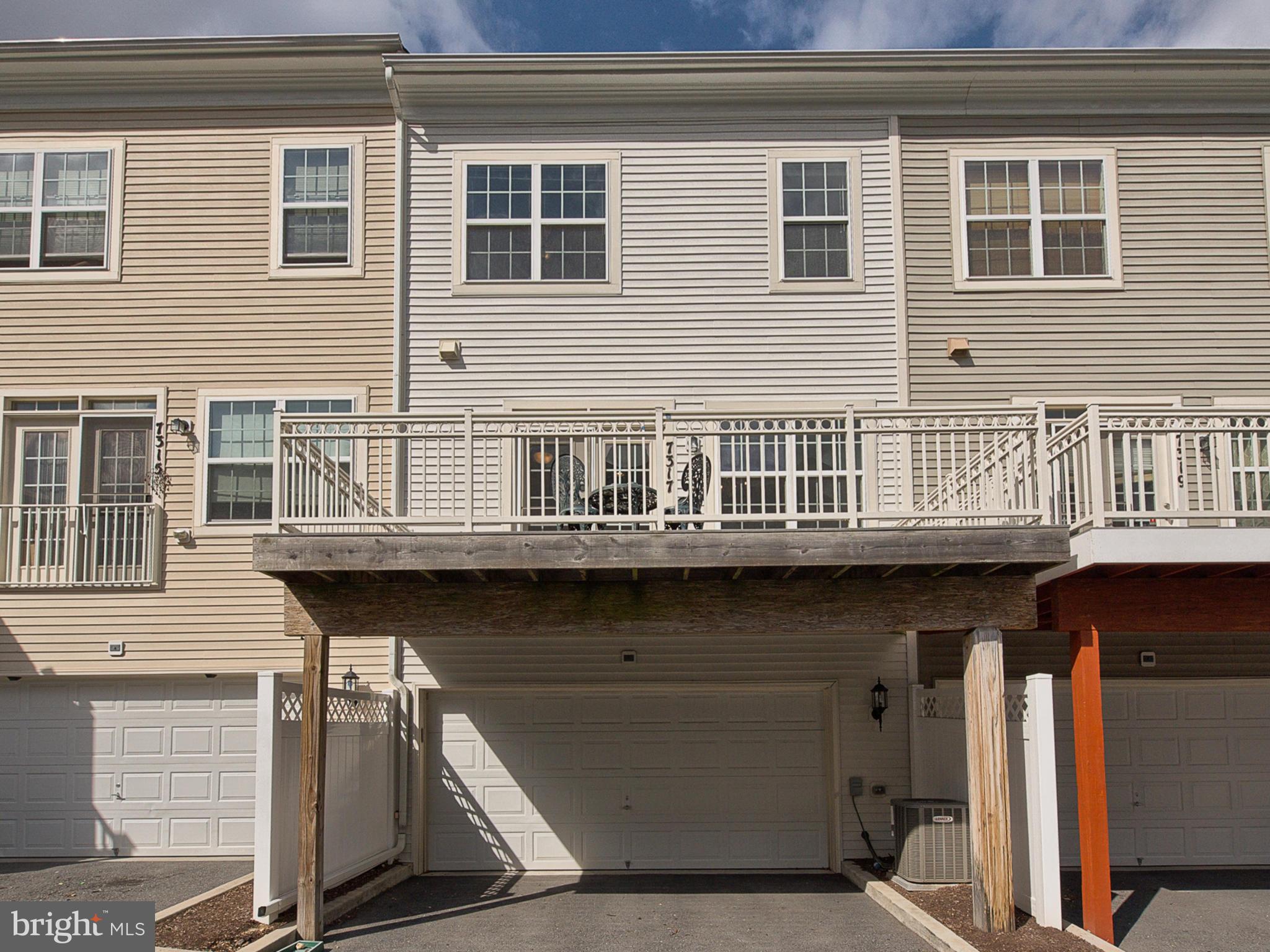 THE CRESCENT AT CHERRY LANE - Residential