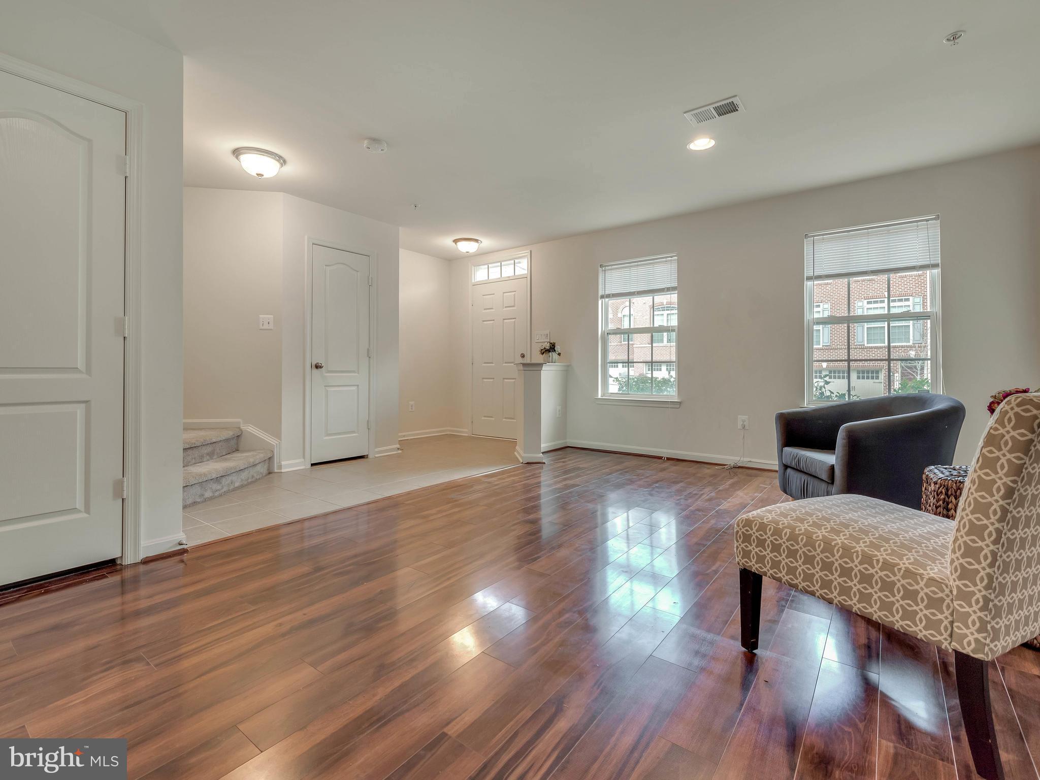 THE CRESCENT AT CHERRY LANE - Residential