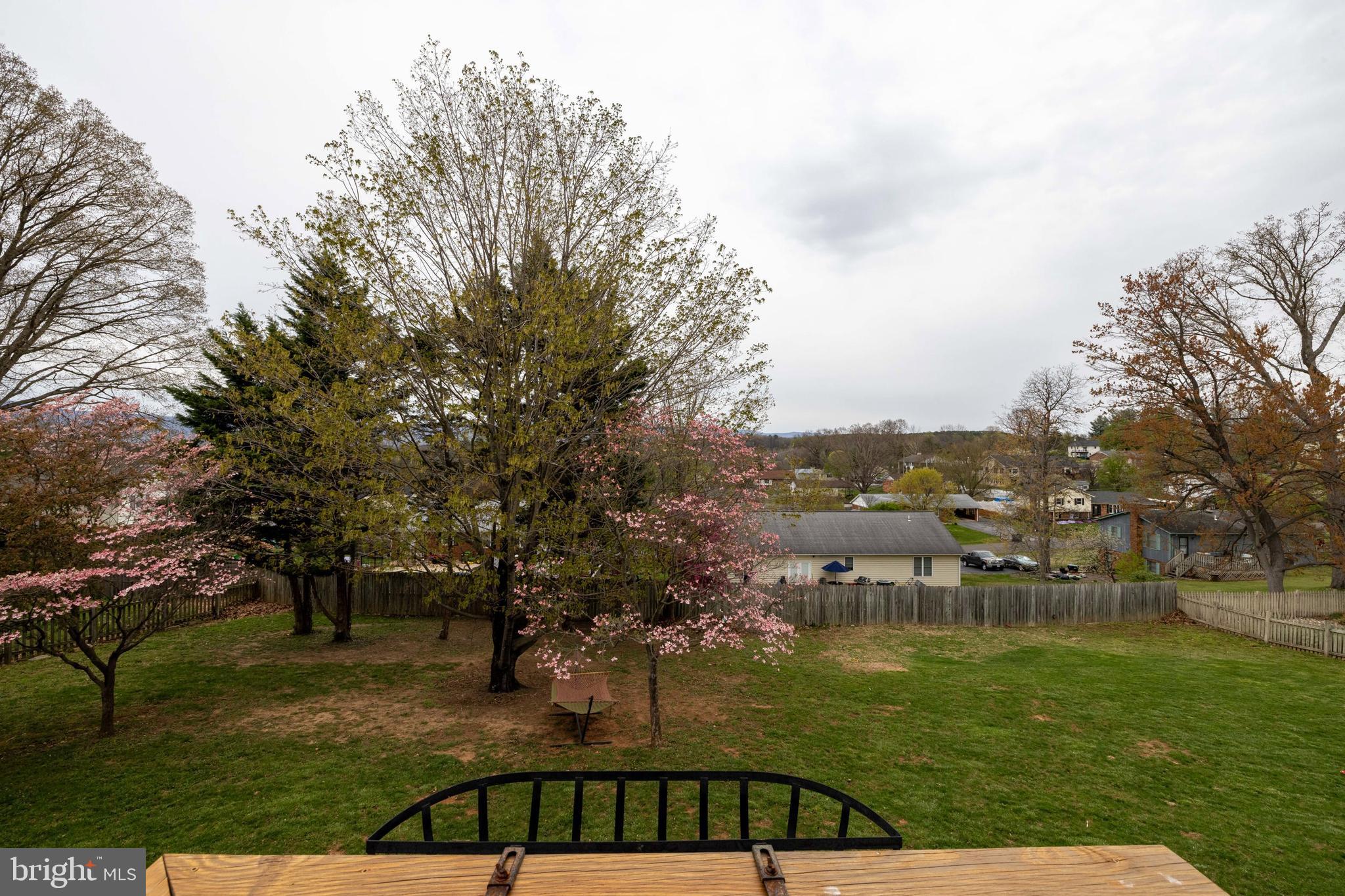 CEDAR KNOLL - Residential