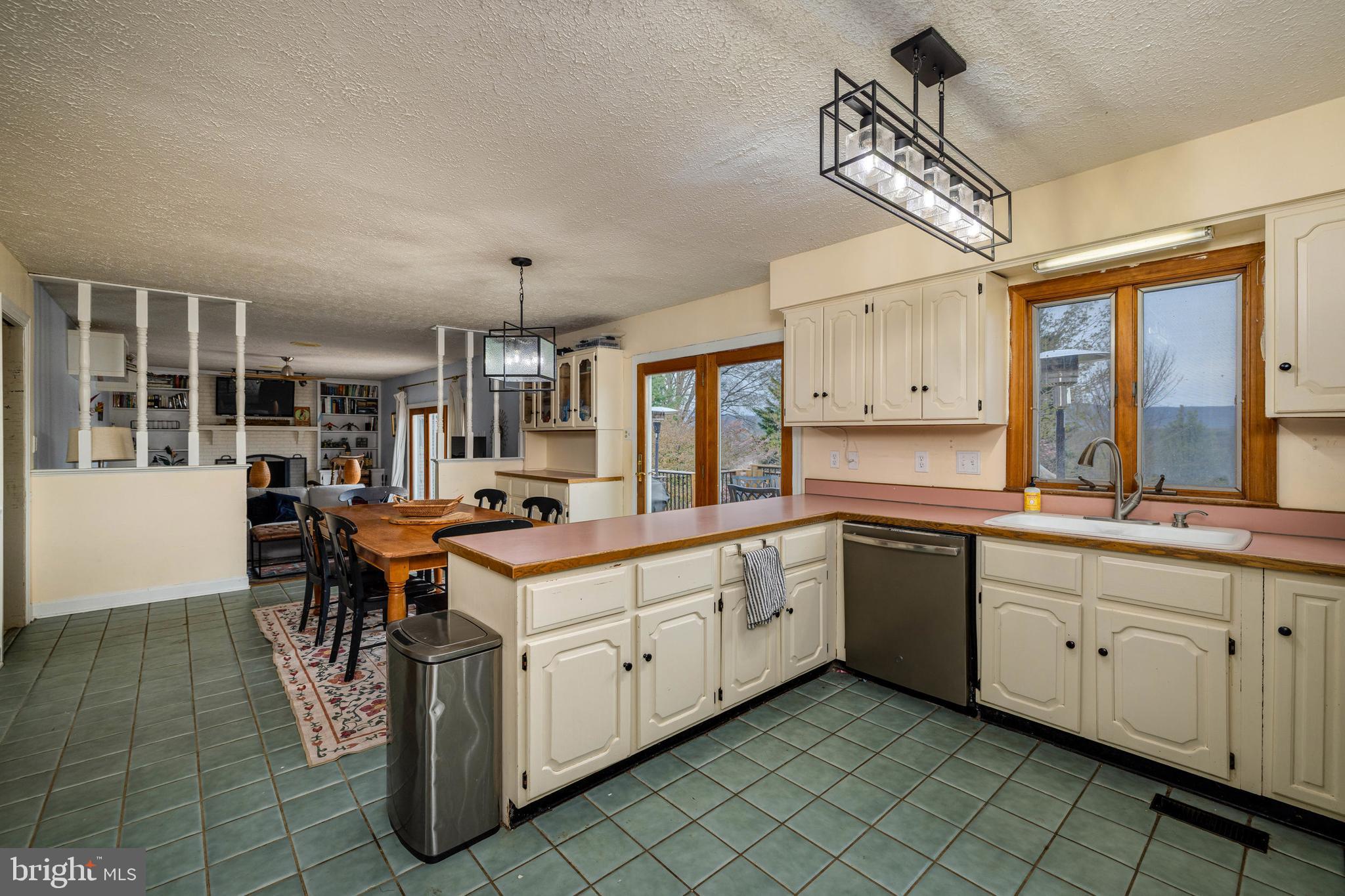 CEDAR KNOLL - Residential