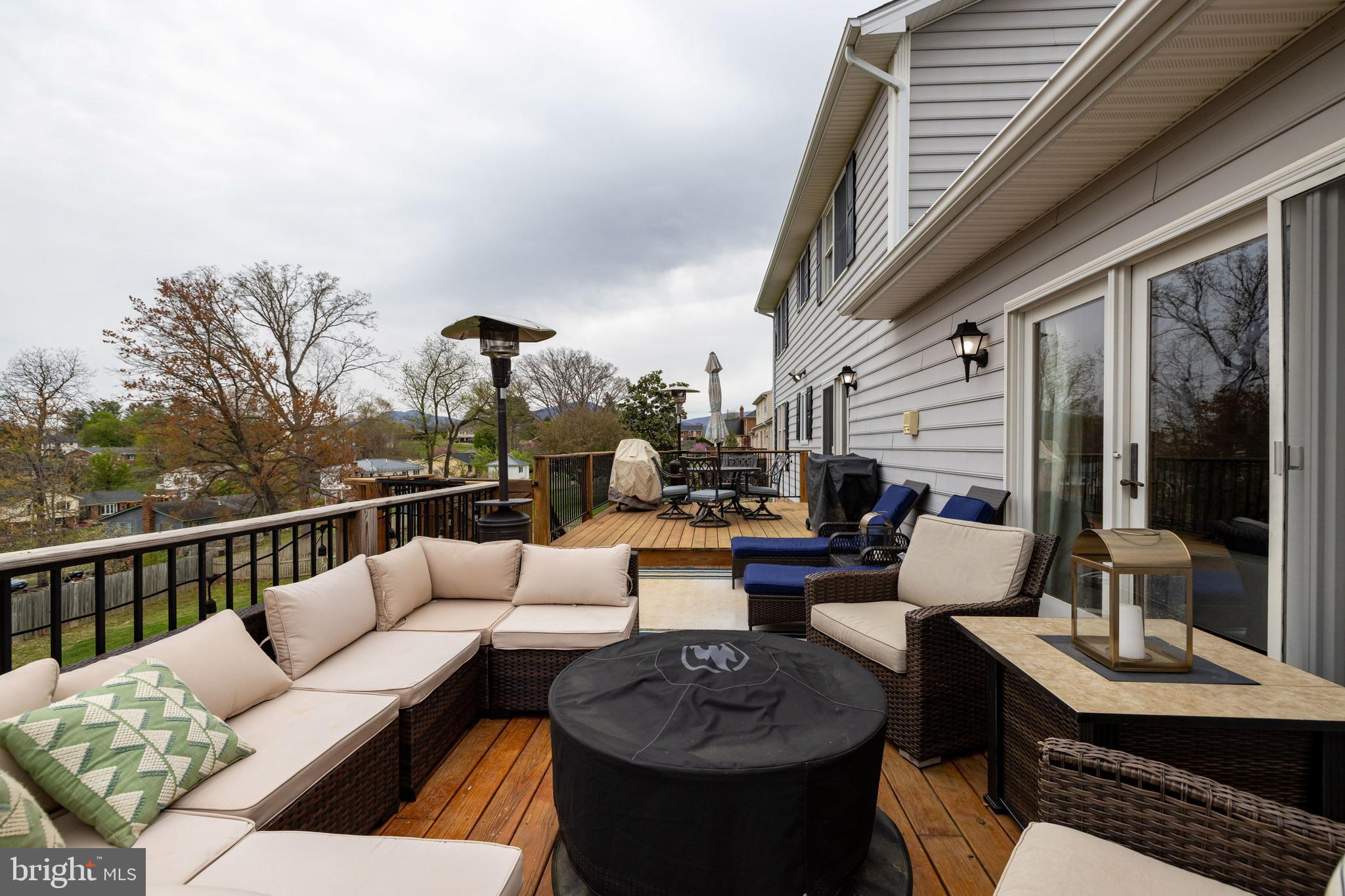 CEDAR KNOLL - Residential